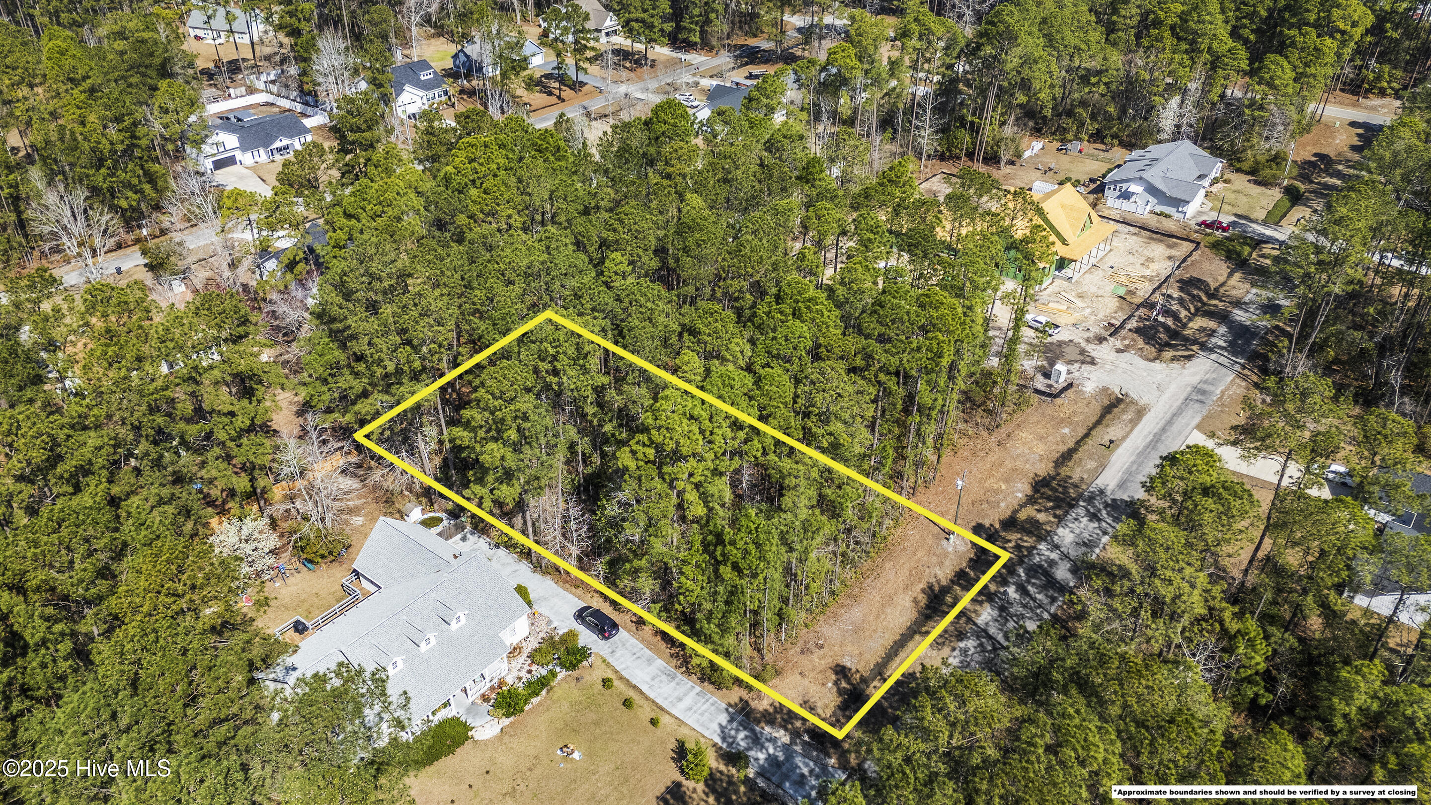 403 Baypark Drive Property Photo 6