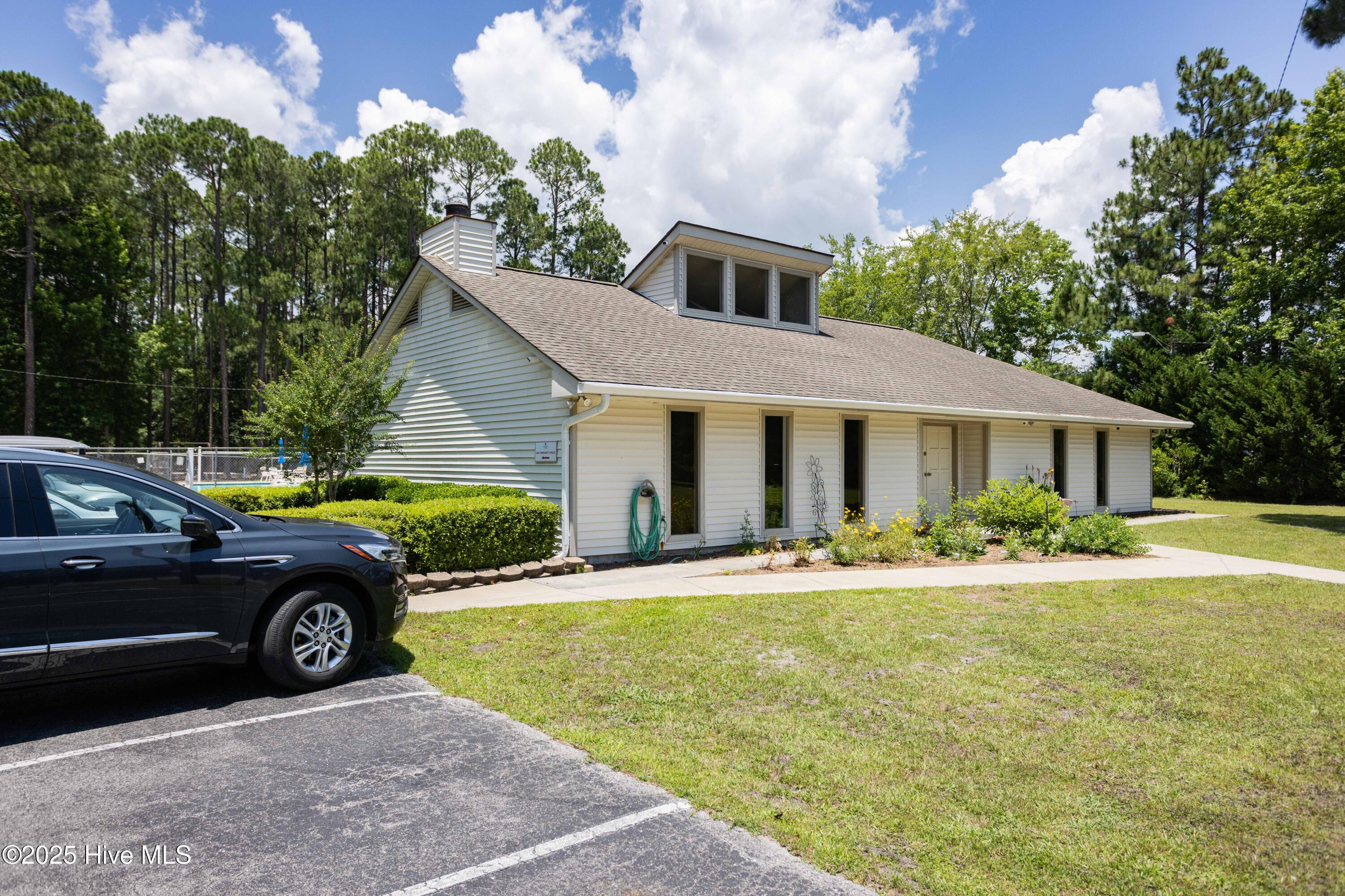 403 Baypark Drive Property Photo 11
