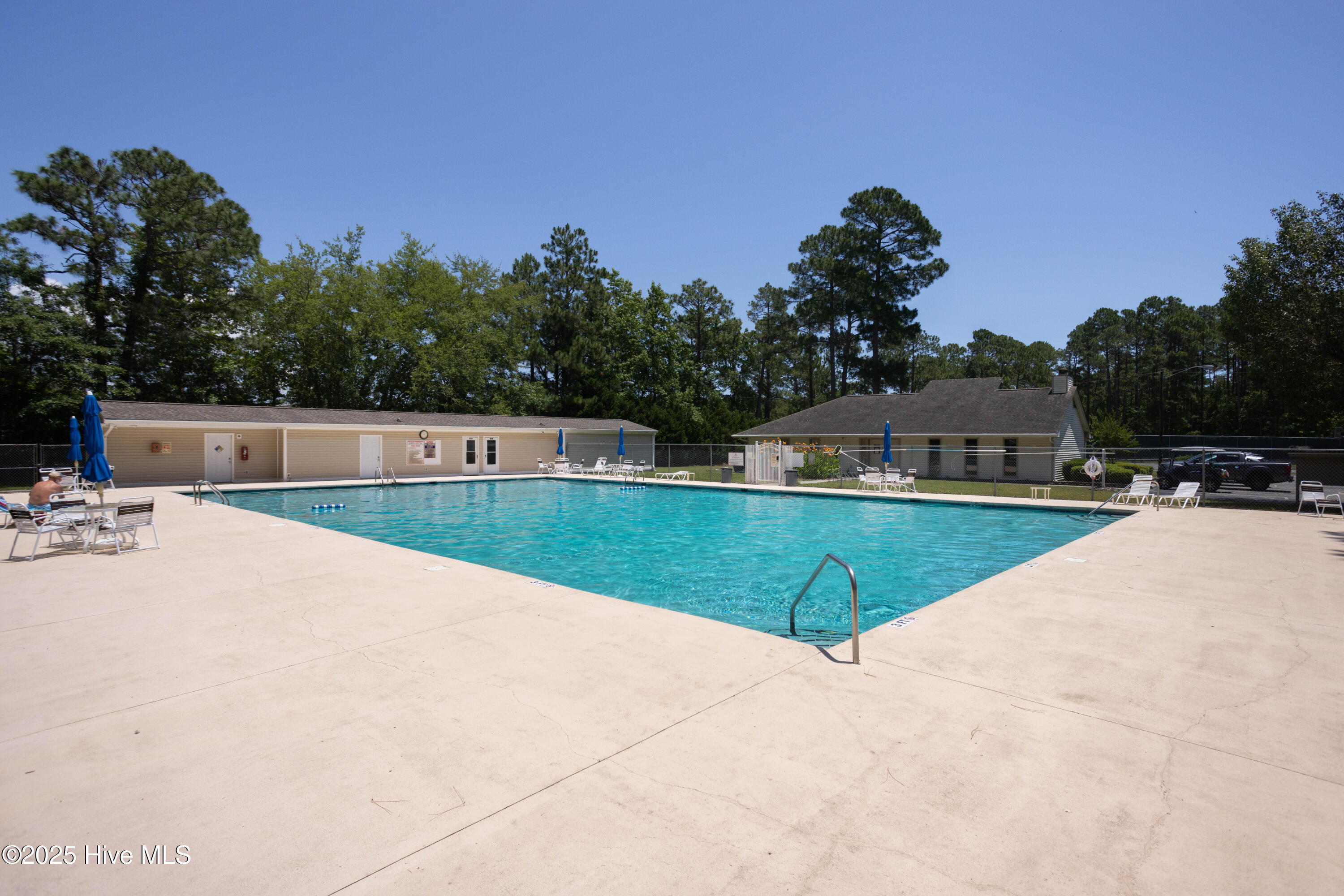 403 Baypark Drive Property Photo 14