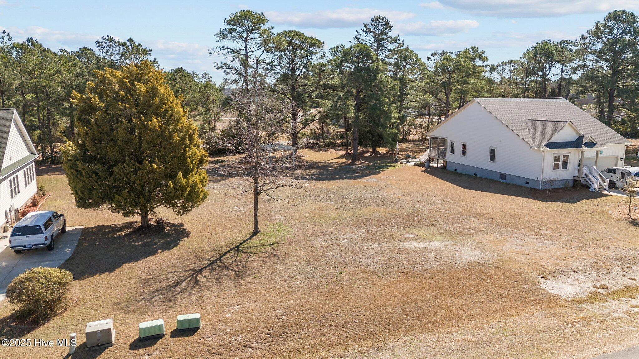906 Sea Holly Court Property Photo 6