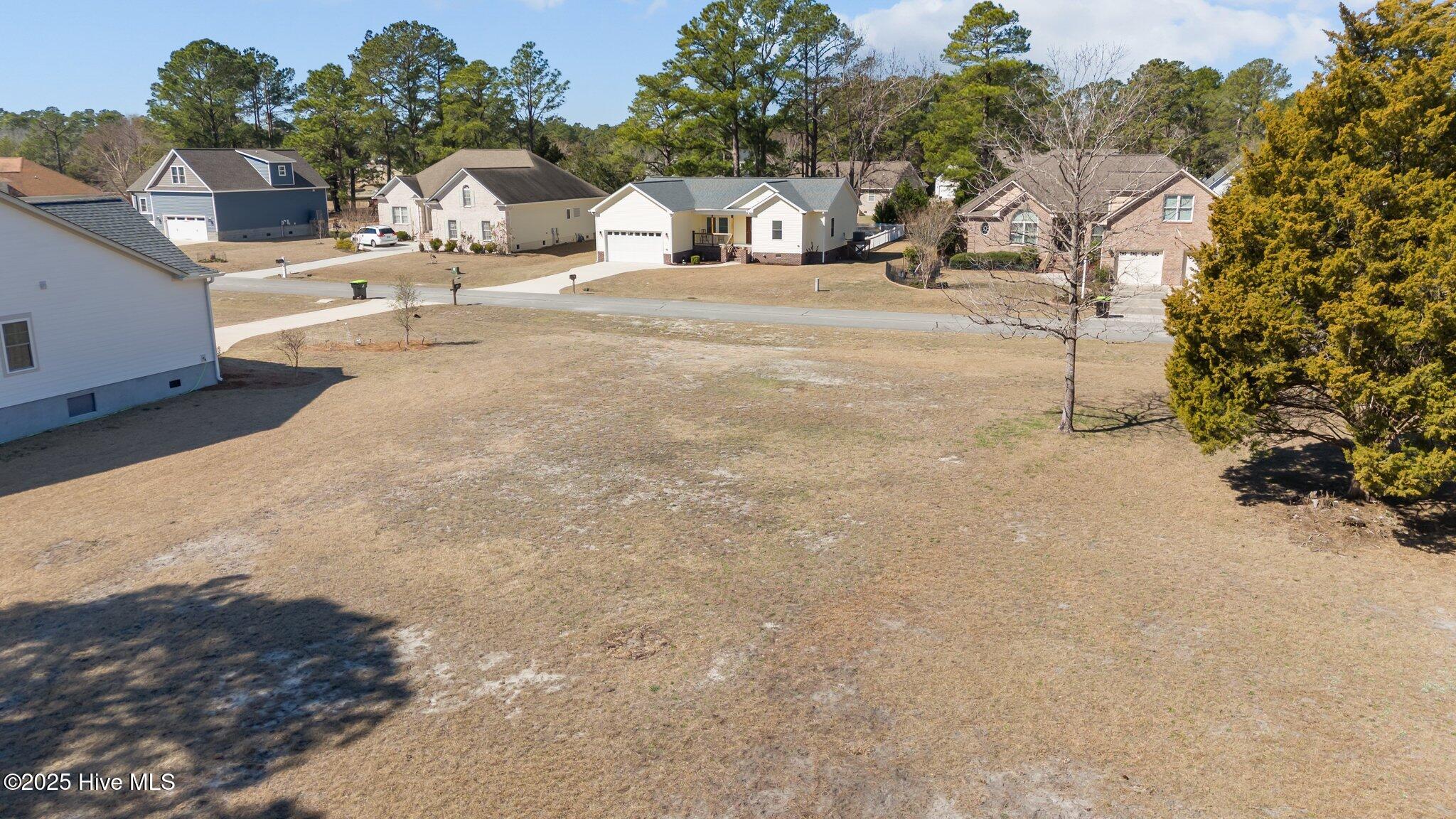 906 Sea Holly Court Property Photo 10