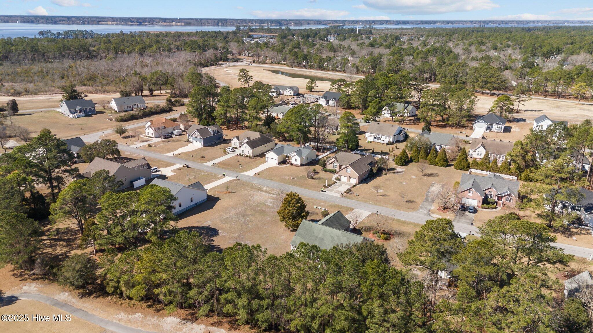 906 Sea Holly Court Property Photo 14