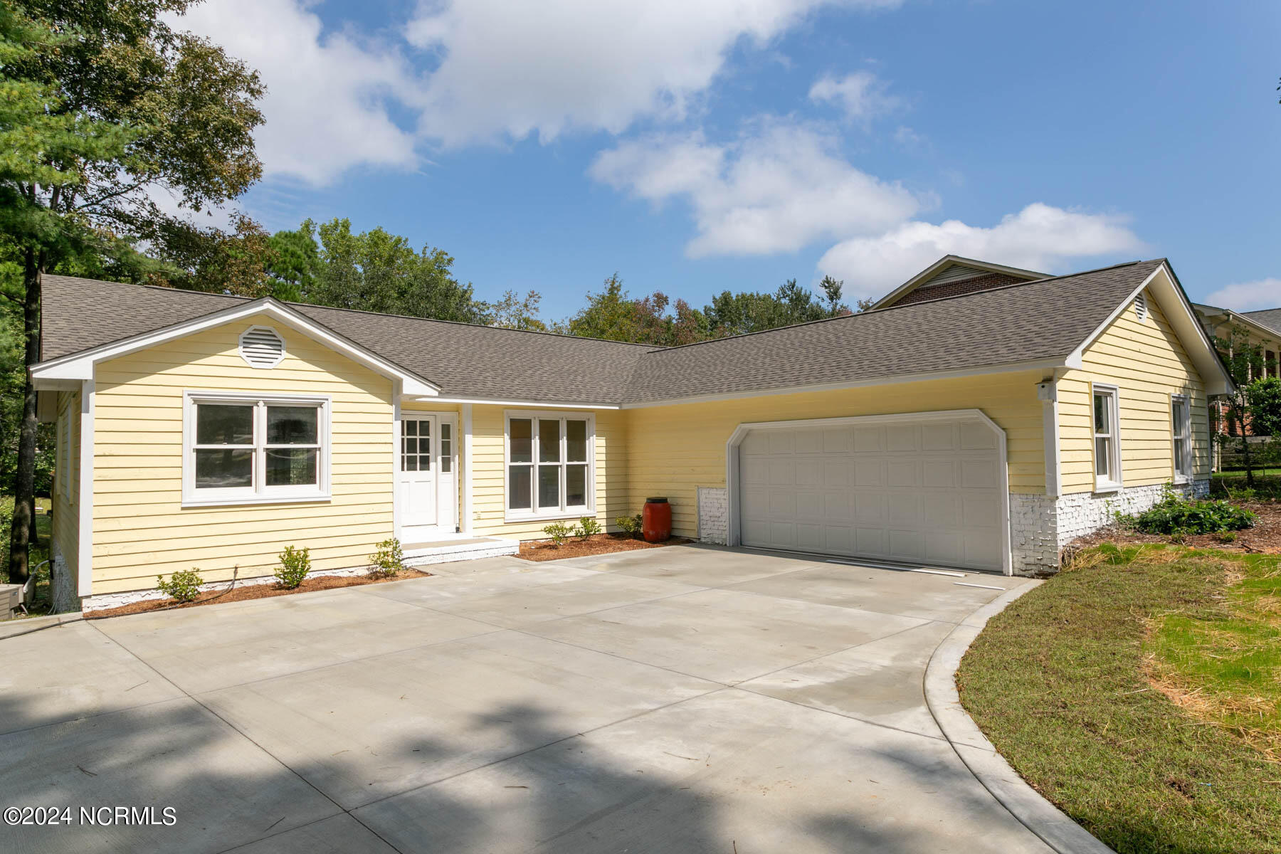 144 Cardinal Lane Property Photo