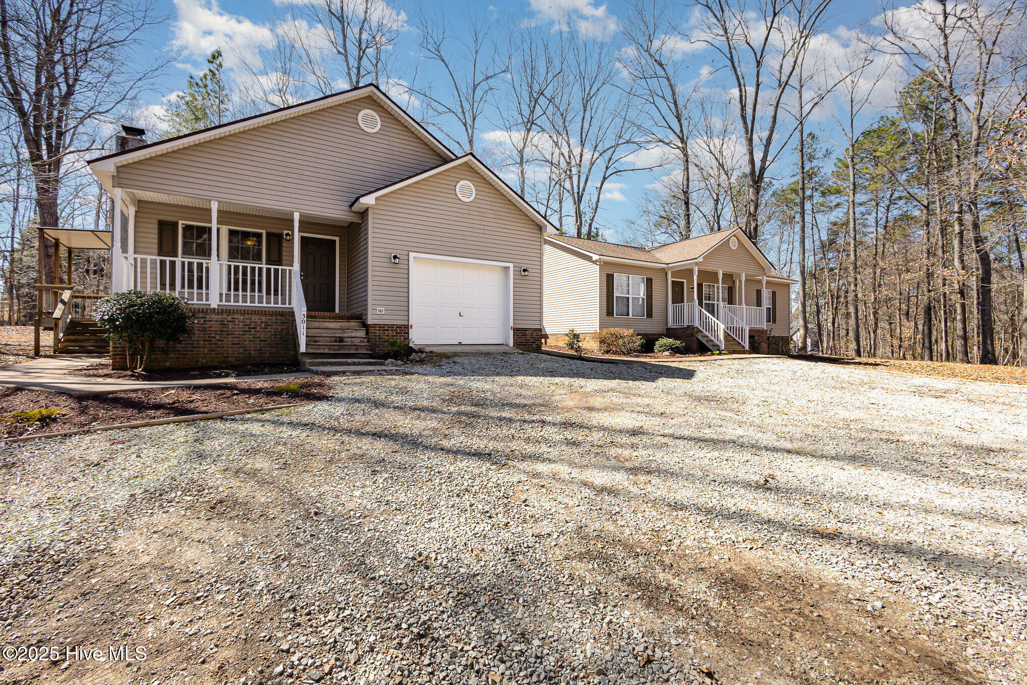 3009 Little Creek Lane Property Photo 2