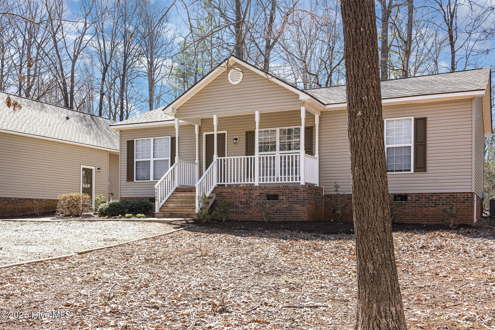 3009 Little Creek Lane Property Photo 4