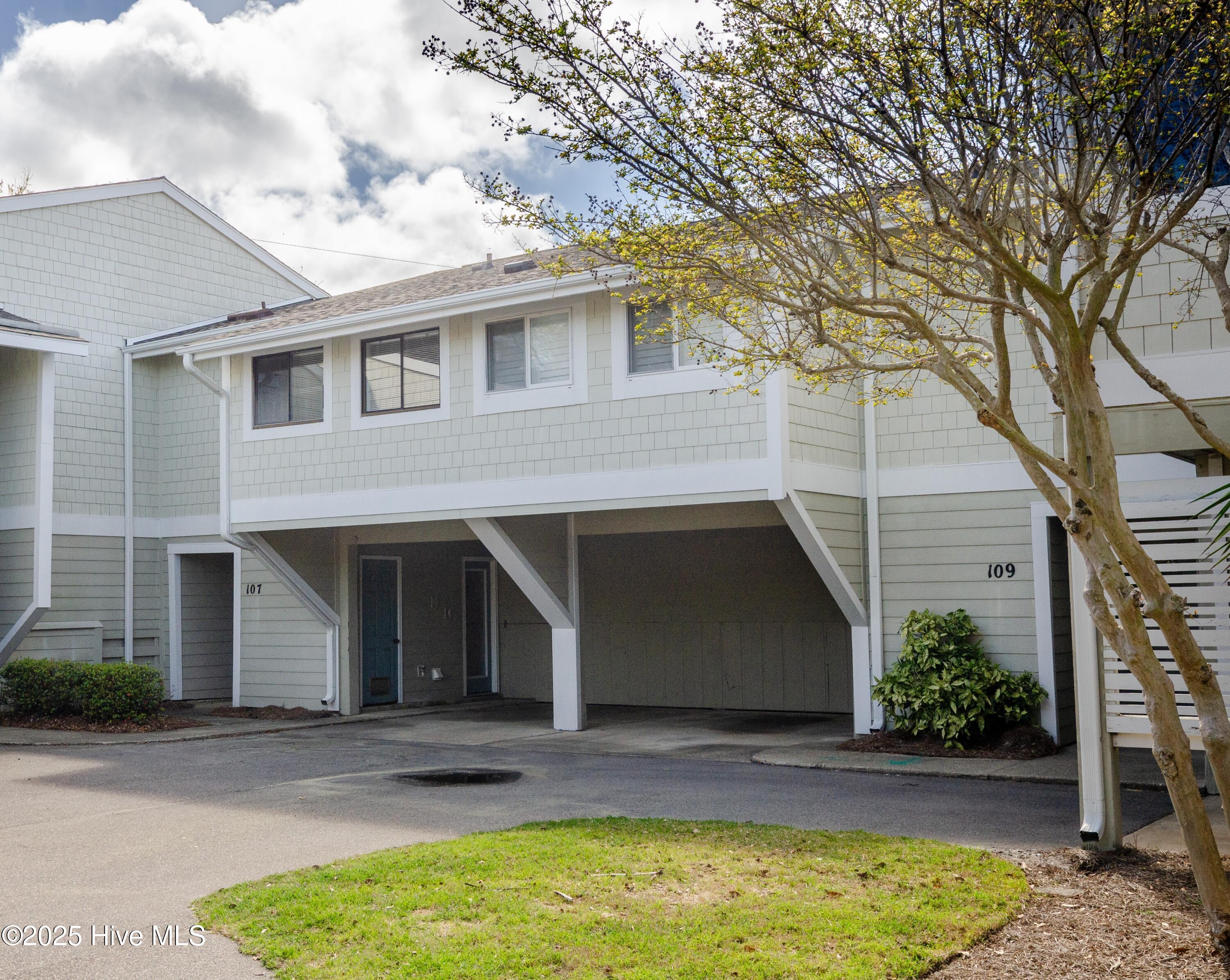 107 Driftwood Court Property Photo