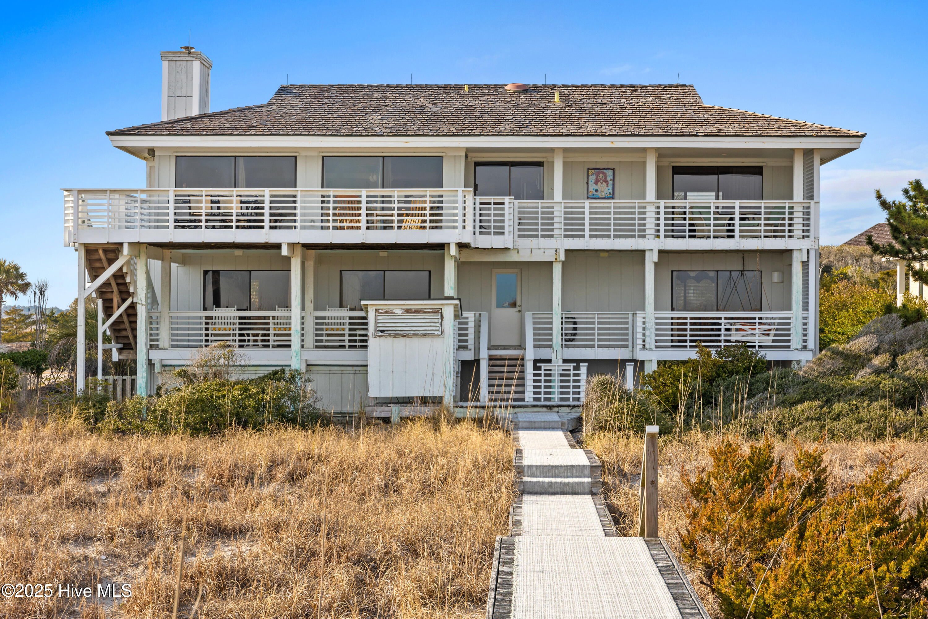 330 Beach Road Property Photo 5