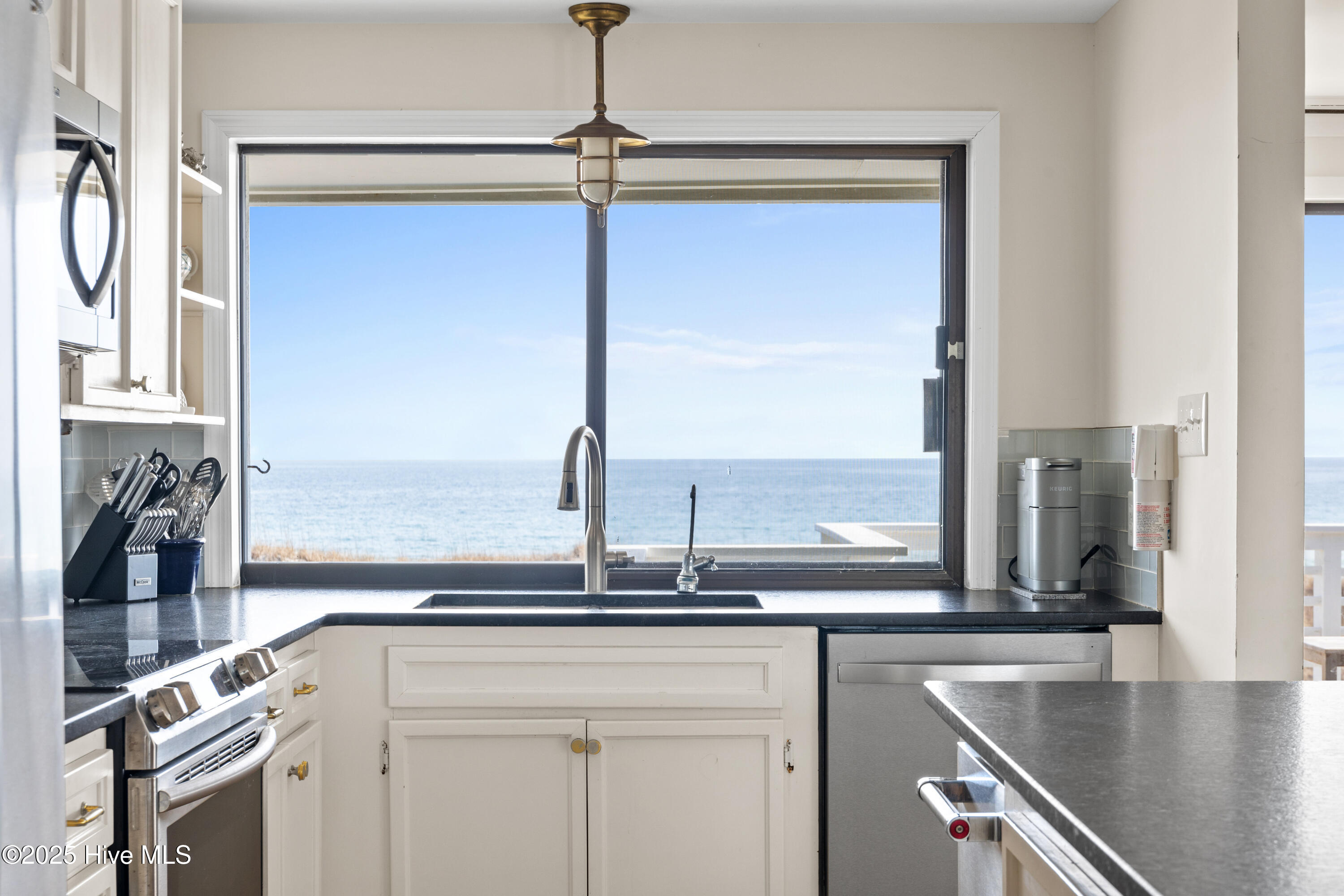 330 Beach Road Property Photo 13