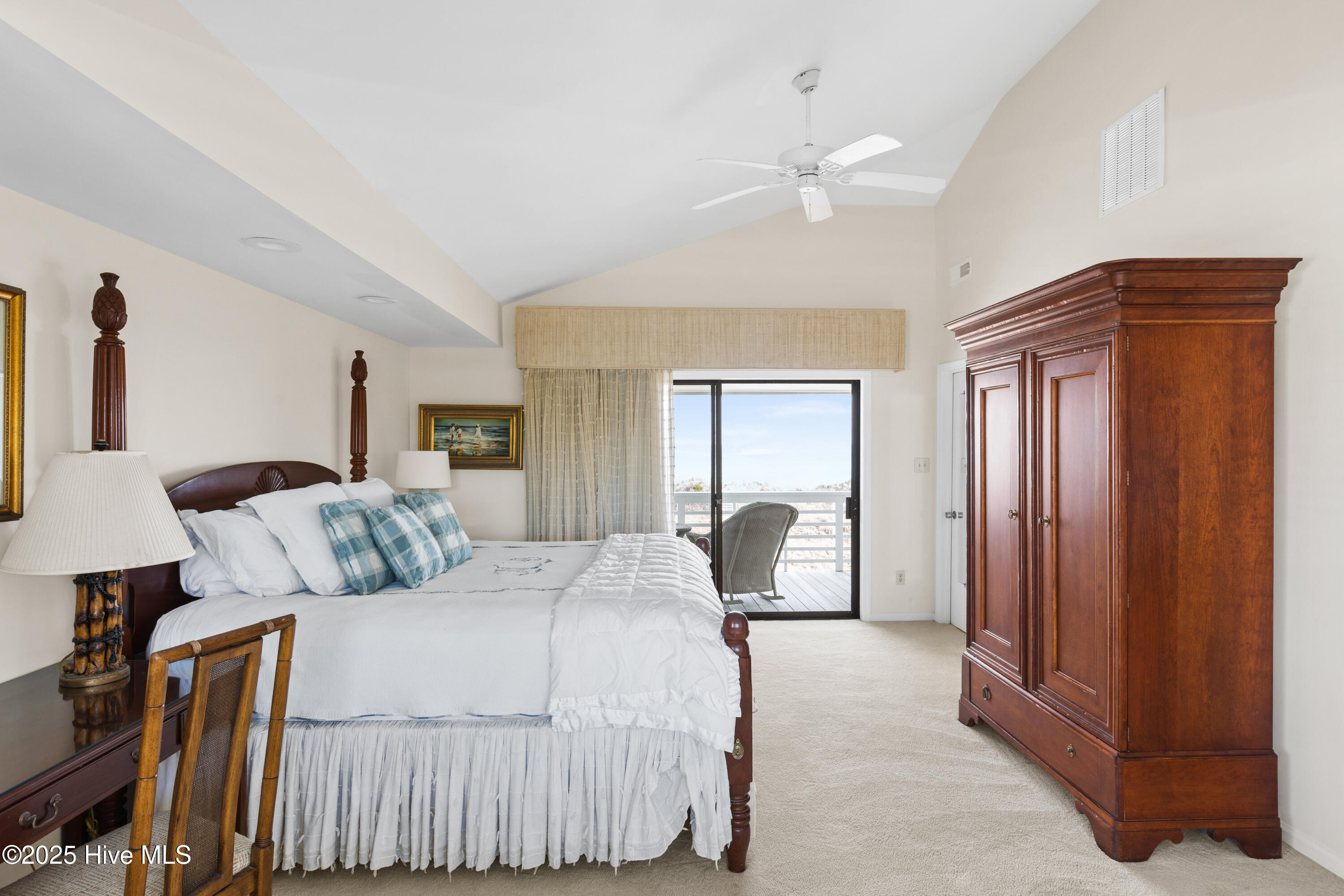 330 Beach Road Property Photo 22