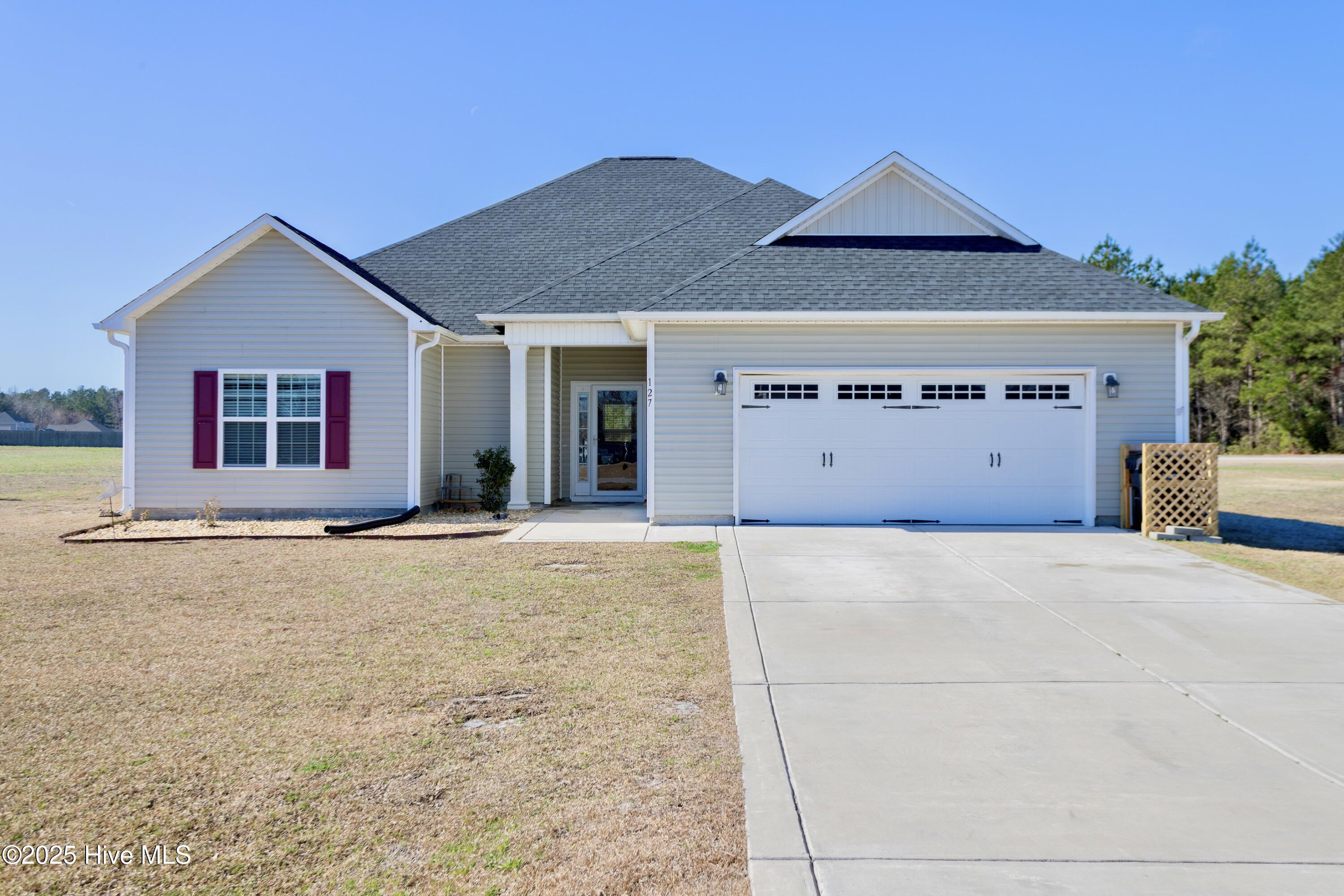 127 Village Creek Drive Property Photo