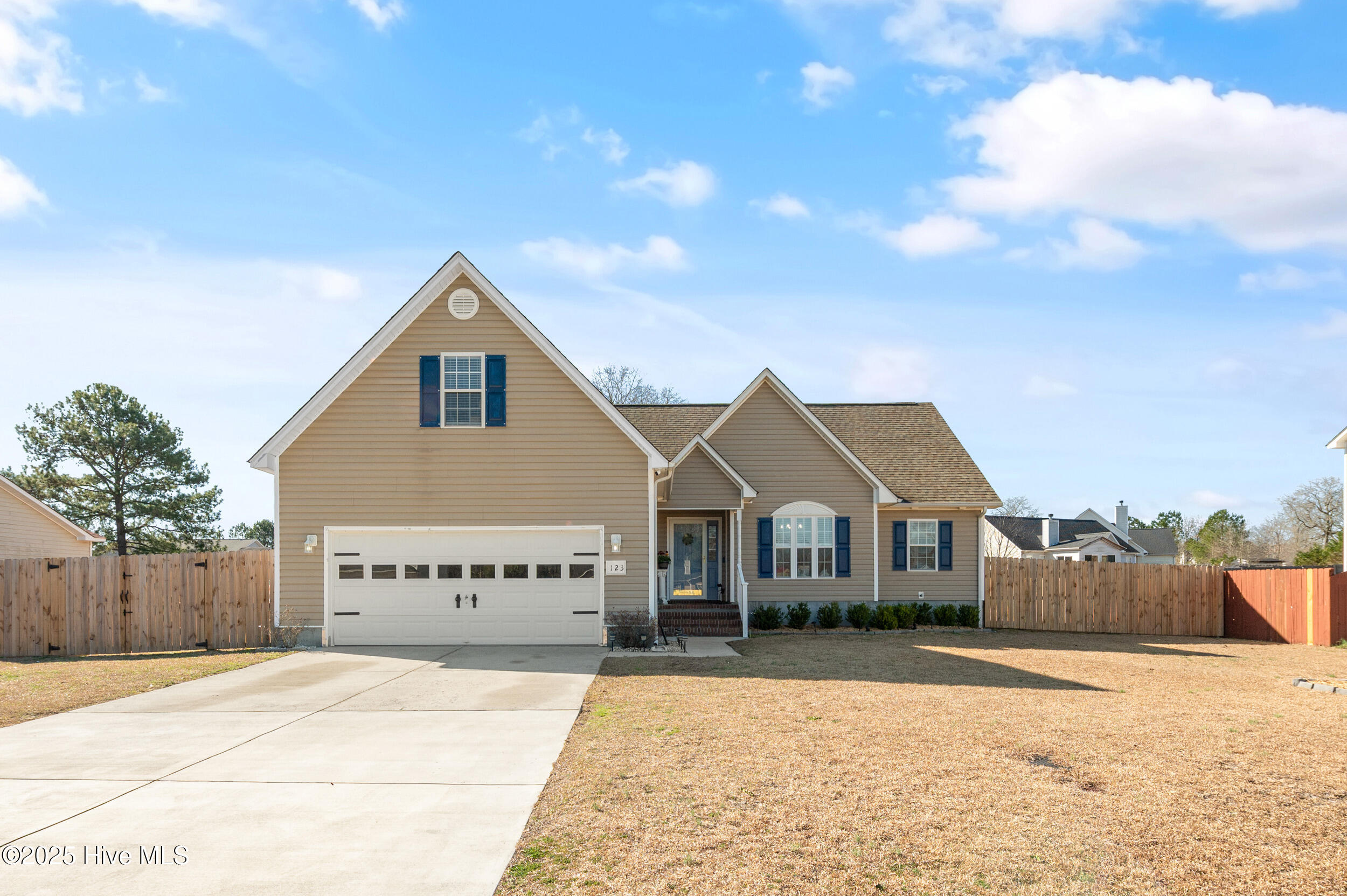 123 Linden Road Property Photo