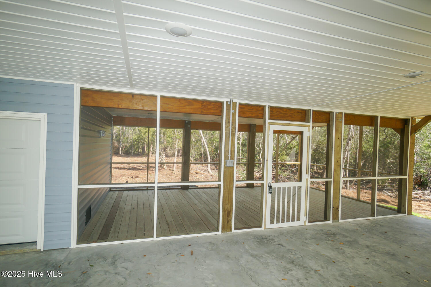 442 Womble Street Property Photo 3