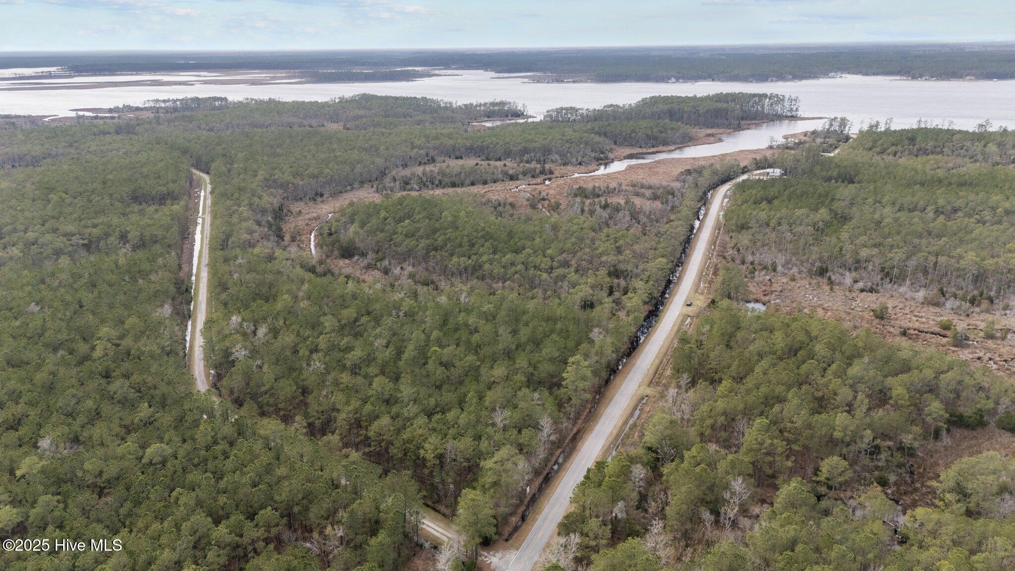 6133 Lowland Road Property Photo 10