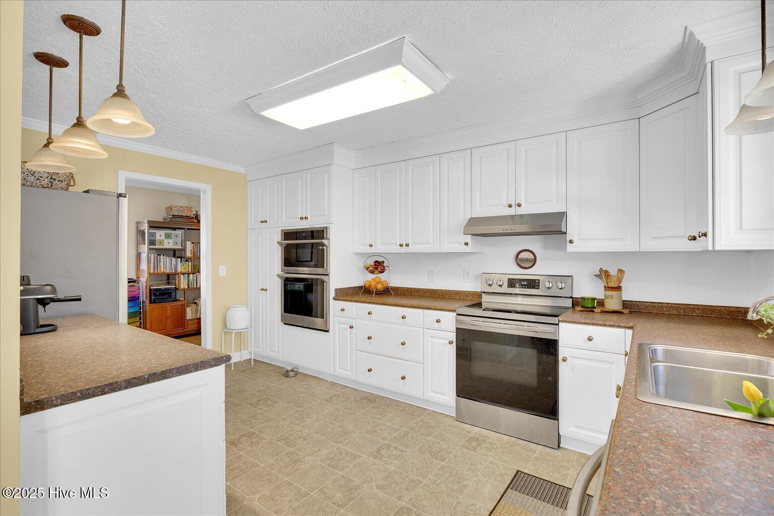 326 Donald E Gore Drive Property Photo 39
