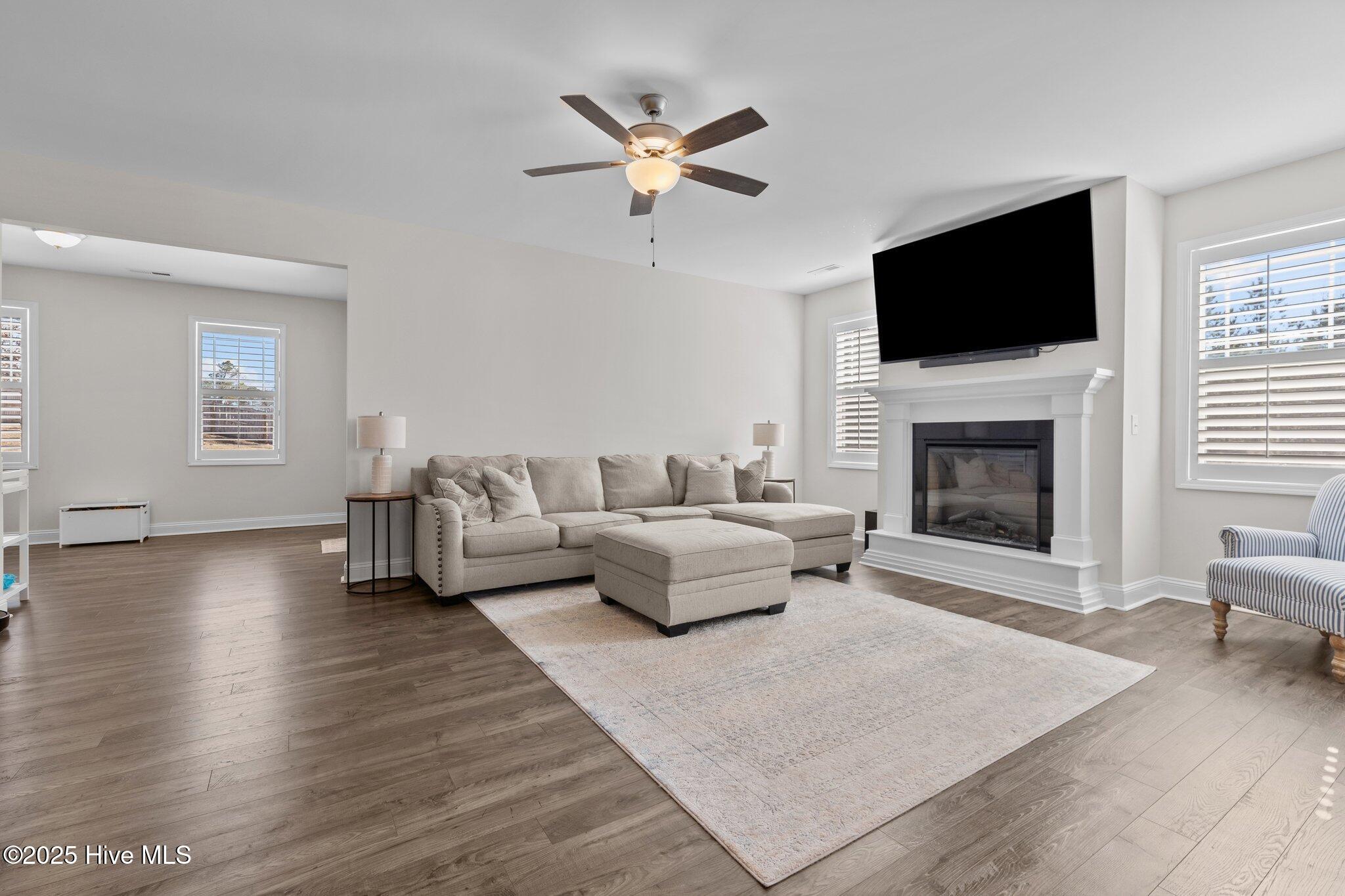 613 Ingleside Lane Property Photo 11