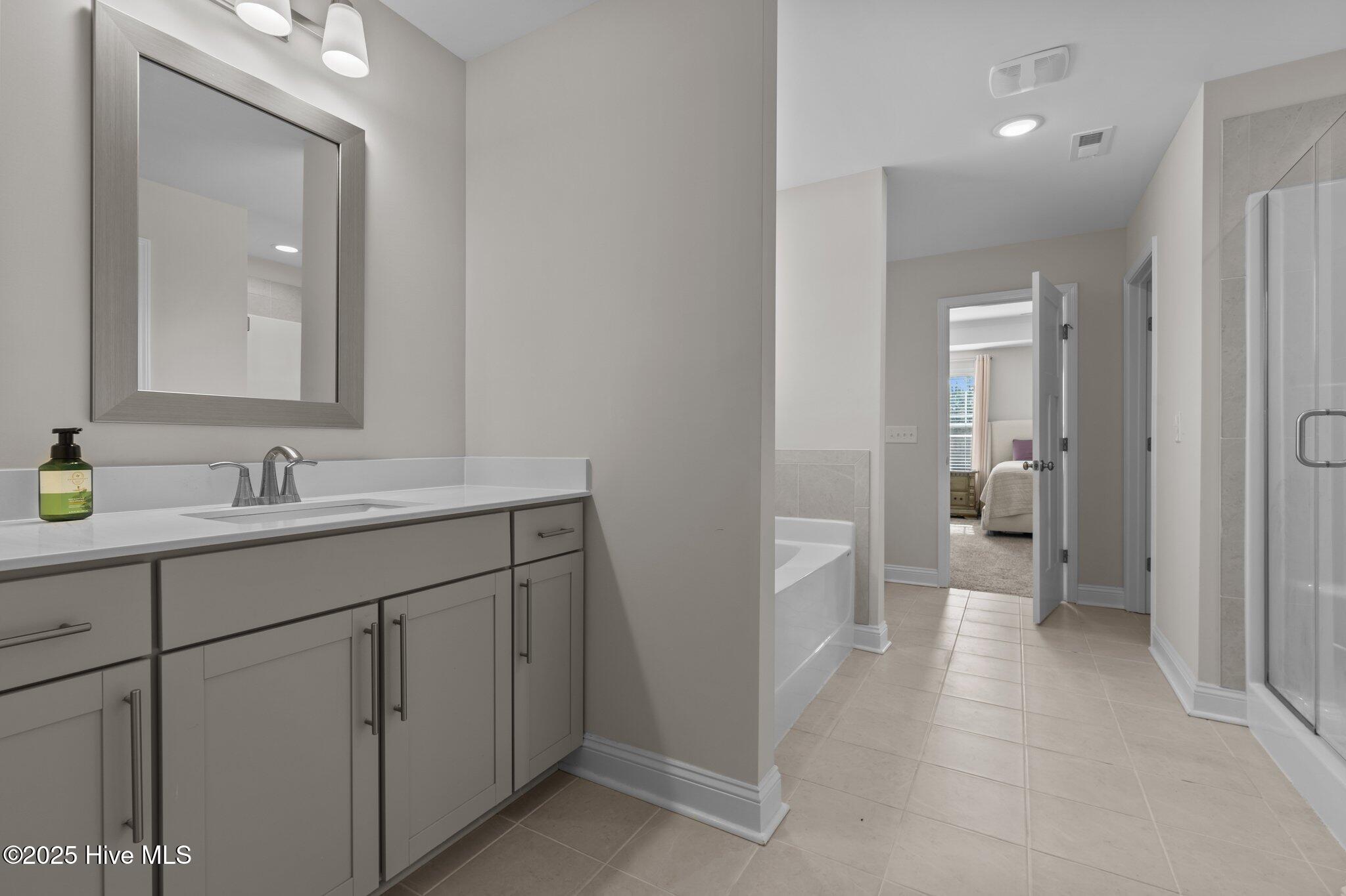 613 Ingleside Lane Property Photo 32