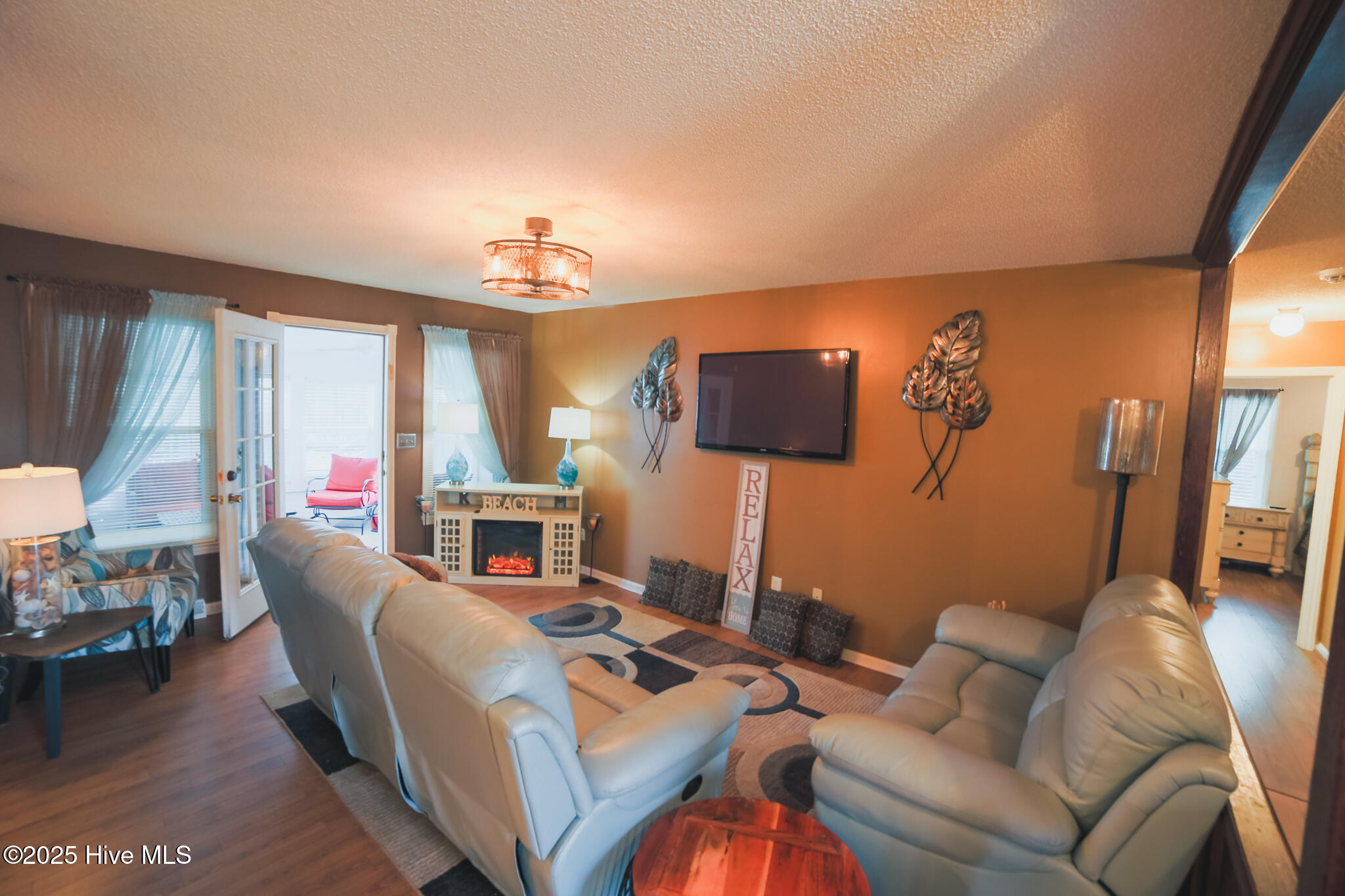 7024 Quail Woods Road Property Photo 10