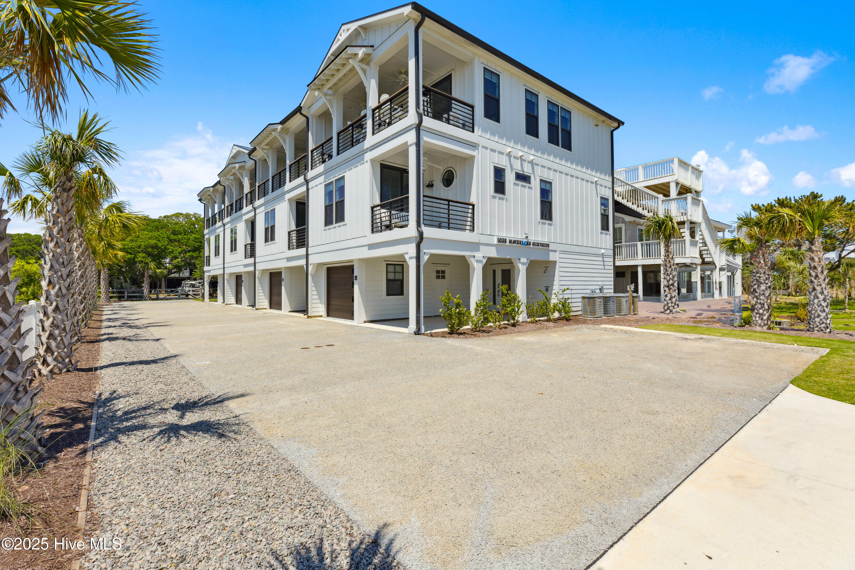 1038 Fort Fisher Boulevard Unit C Property Photo 2