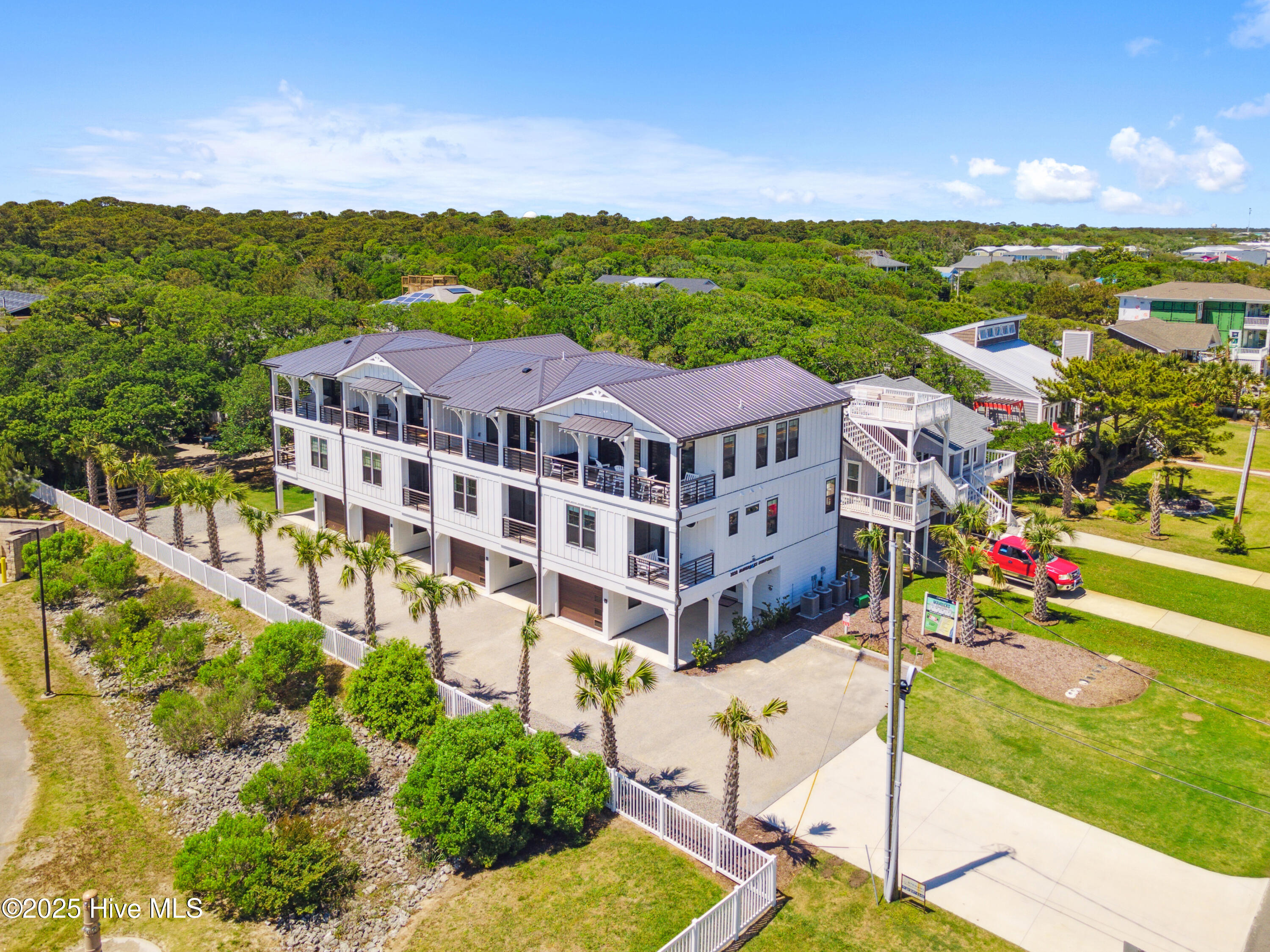 1038 Fort Fisher Boulevard Unit C Property Photo 3