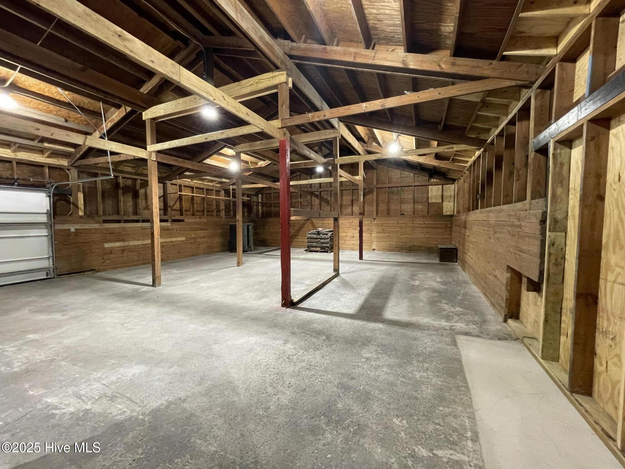 3310 N N Fields Street Property Photo 5