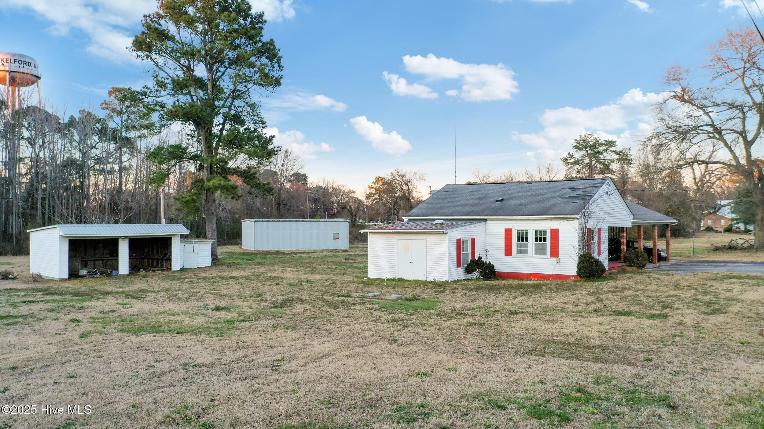 110 W Church Street Property Photo 4