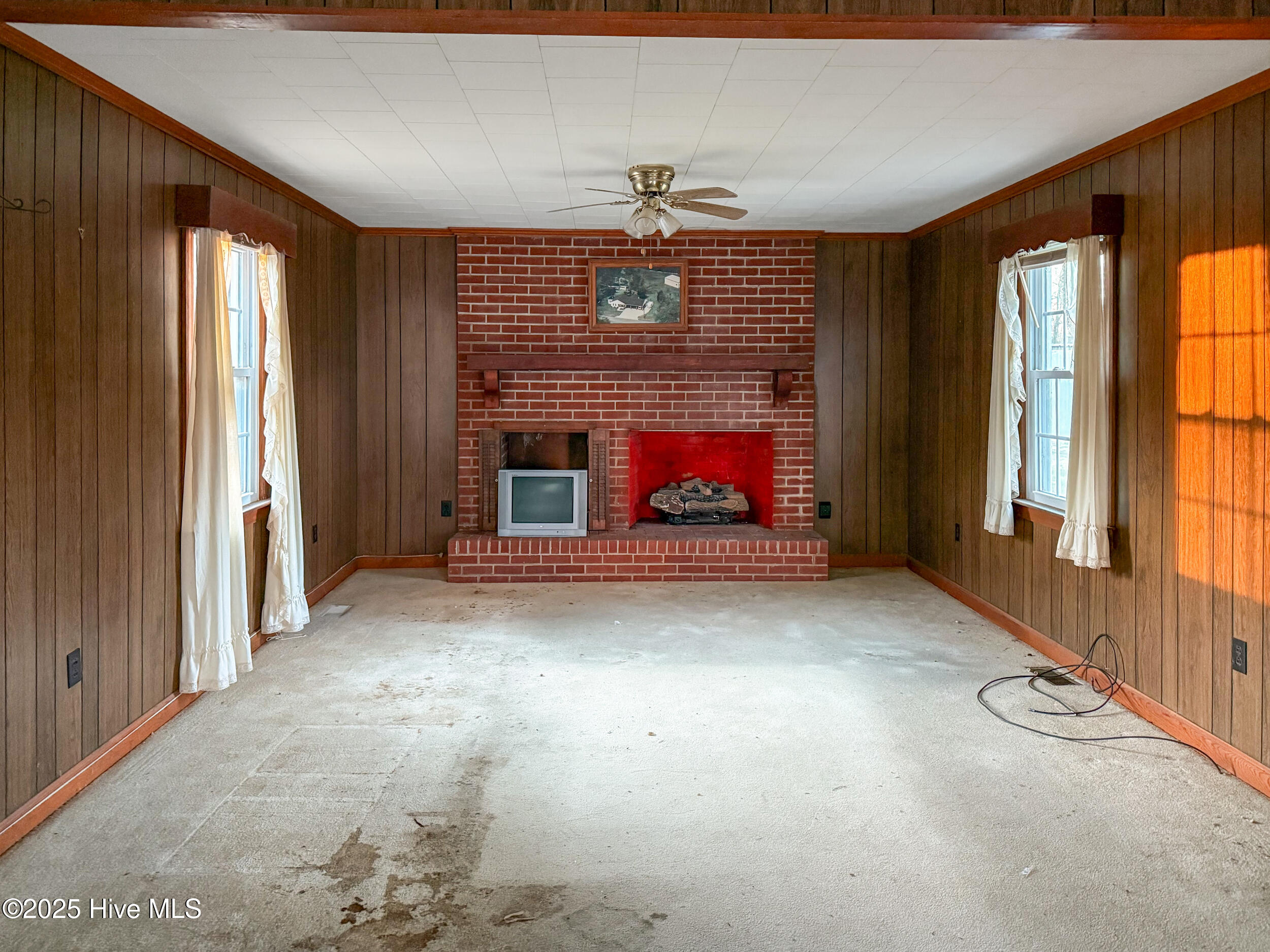 110 W Church Street Property Photo 9