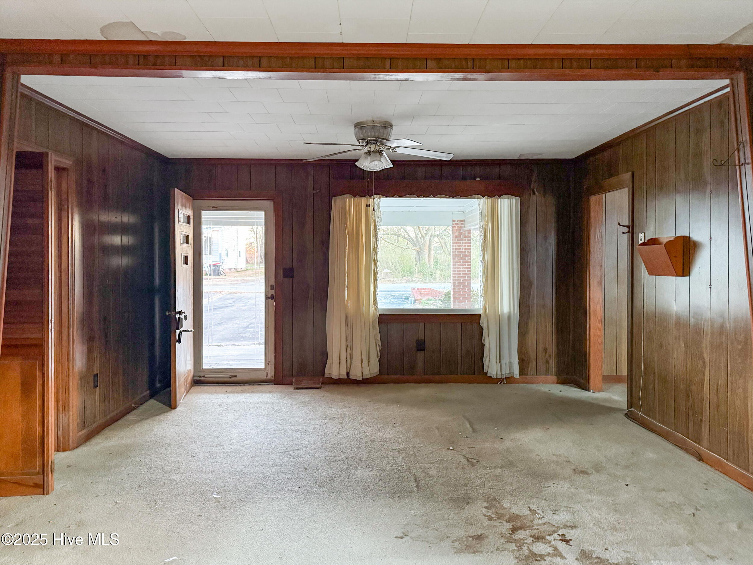 110 W Church Street Property Photo 11