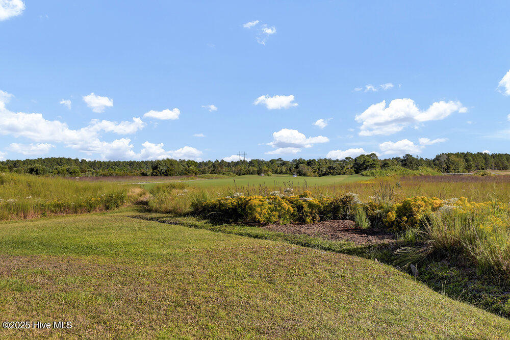 325 Highlands Drive Property Photo 4