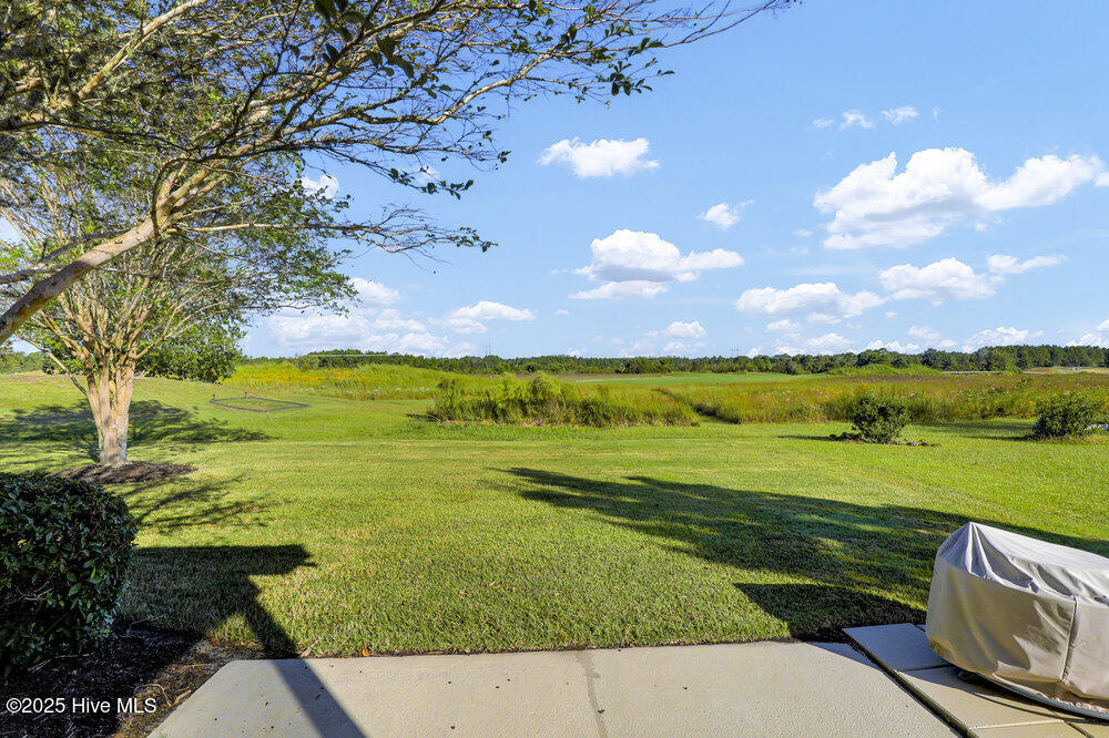 325 Highlands Drive Property Photo 8