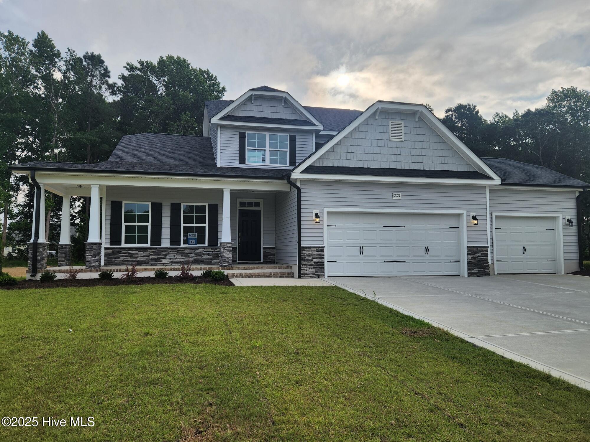 2921 Tucker Hill Drive Property Photo 1