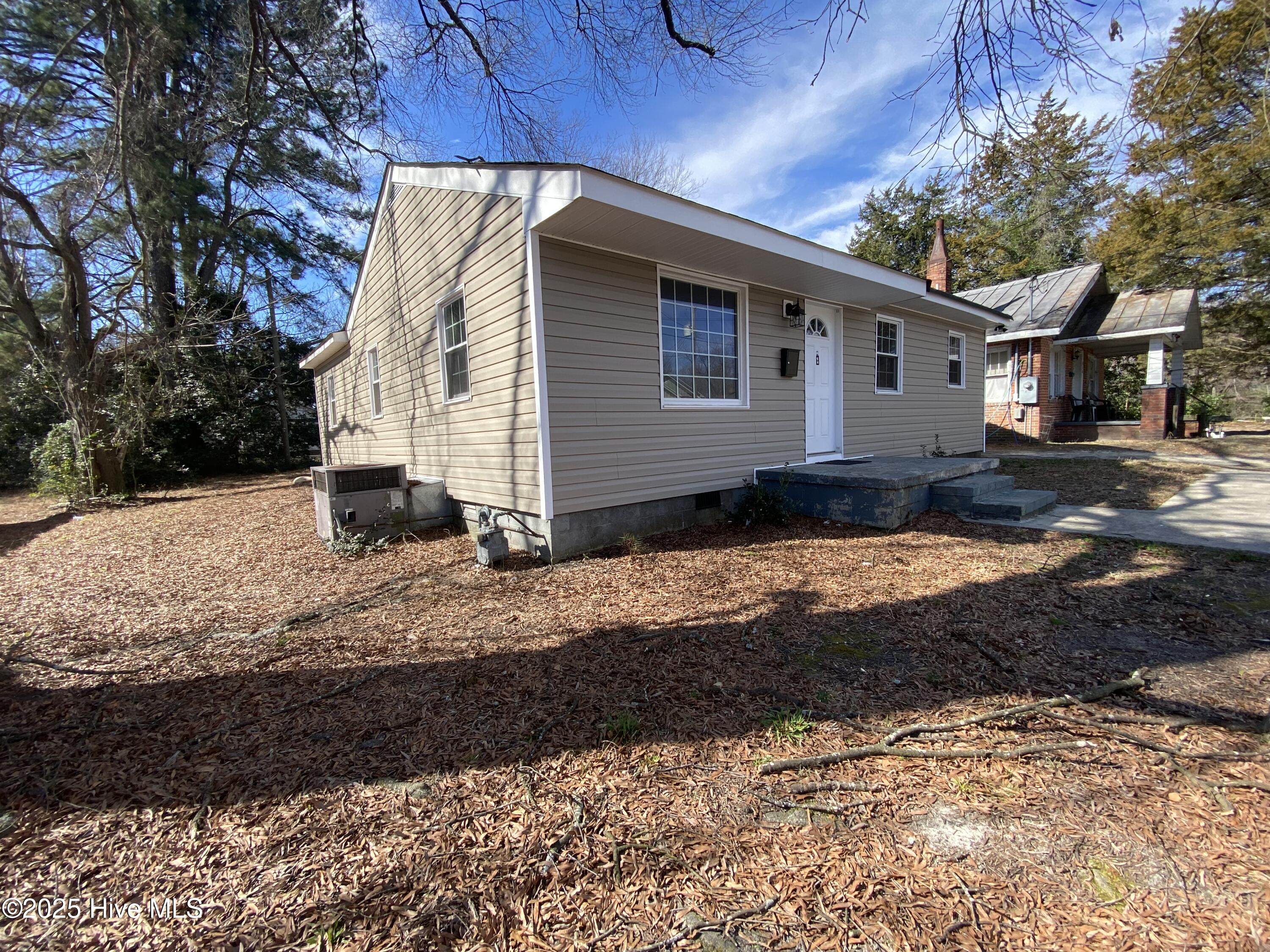 410 Murray Street Property Photo 2