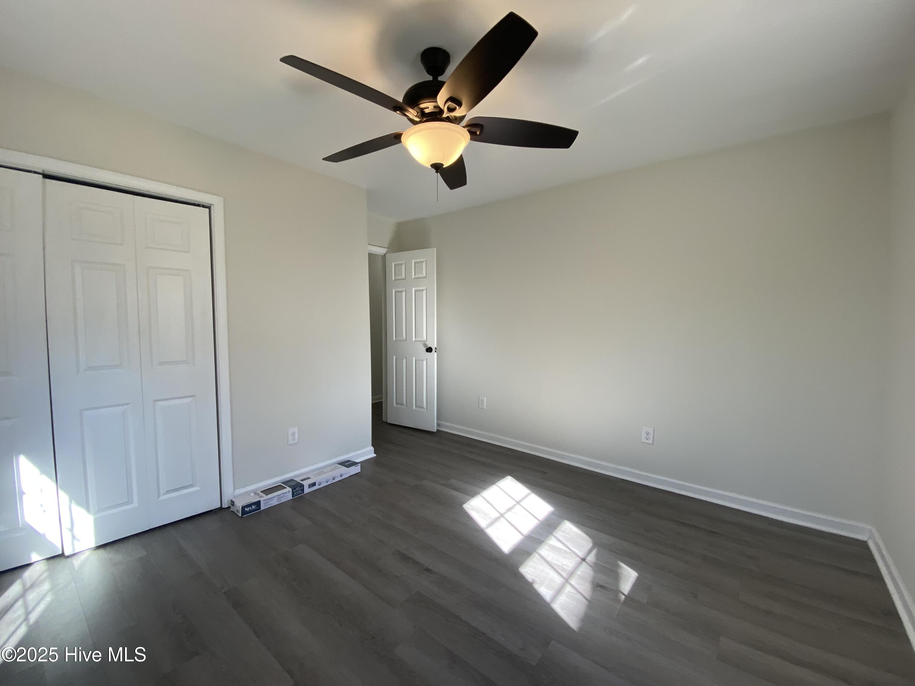 410 Murray Street Property Photo 9