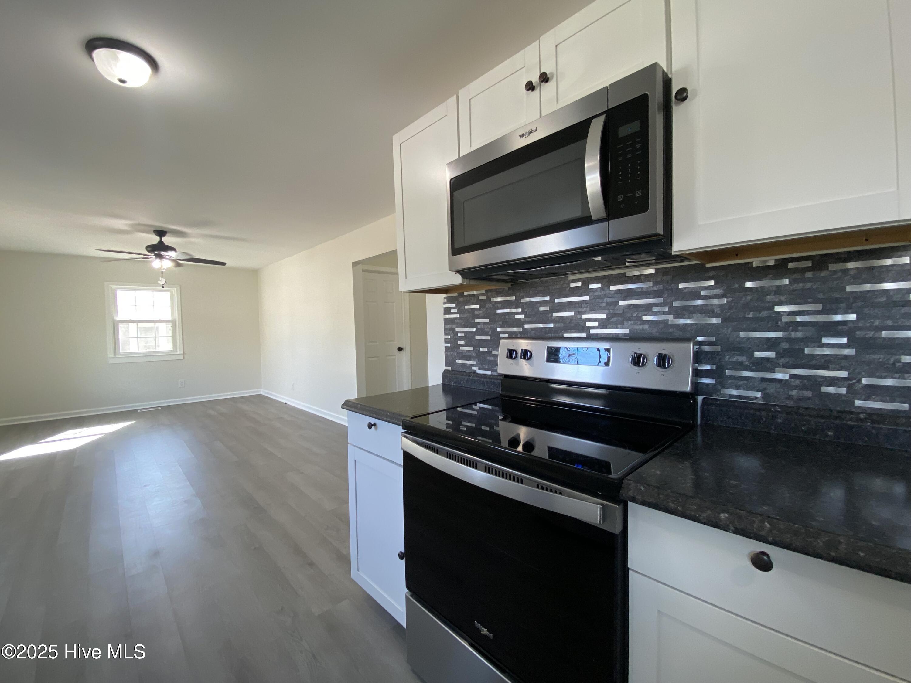 410 Murray Street Property Photo 15
