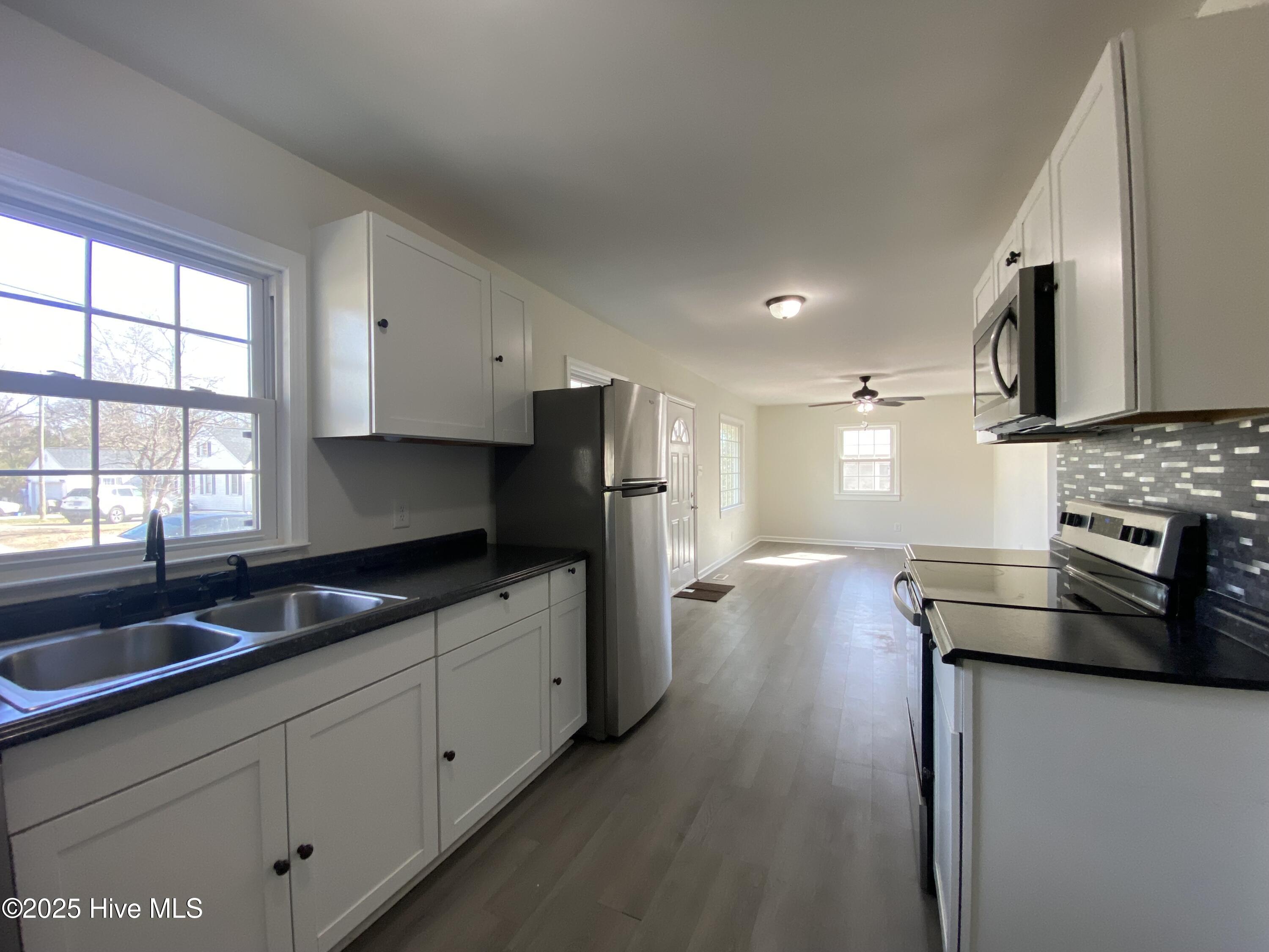 410 Murray Street Property Photo 18