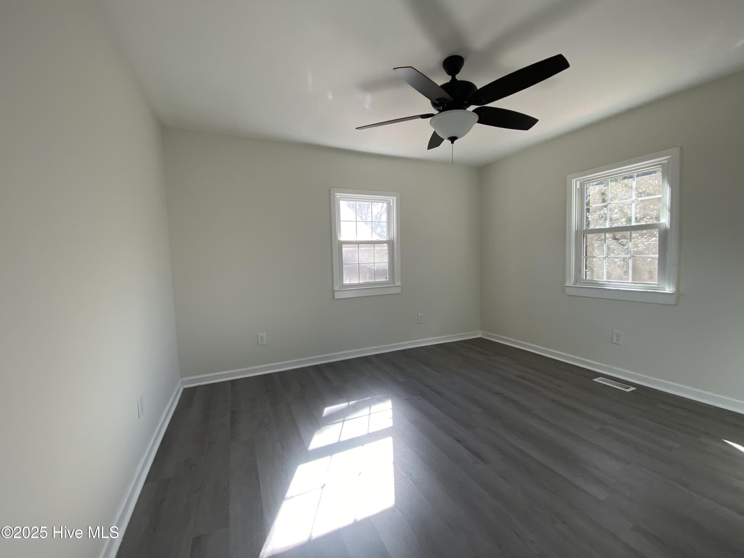 410 Murray Street Property Photo 31