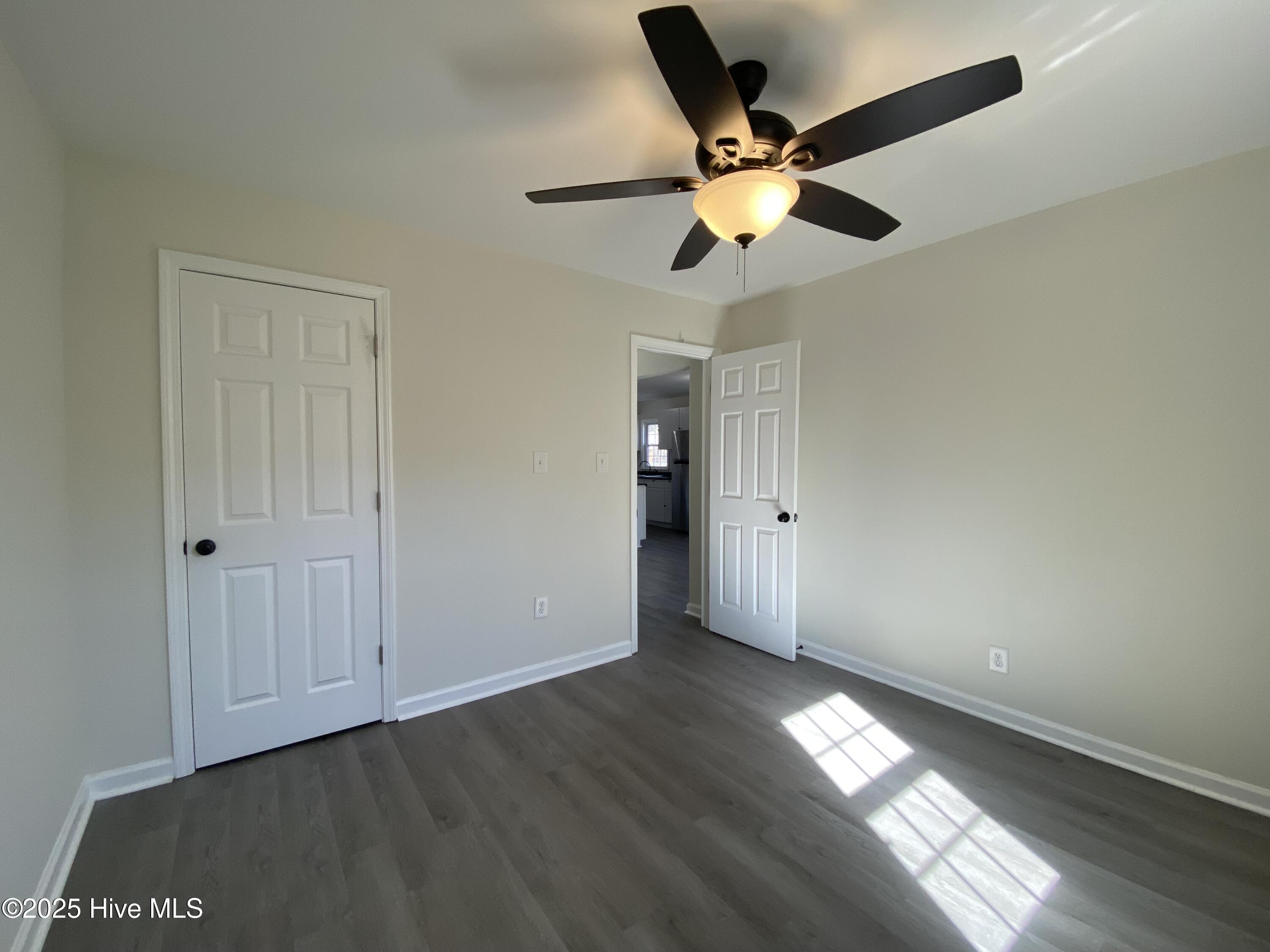 410 Murray Street Property Photo 35