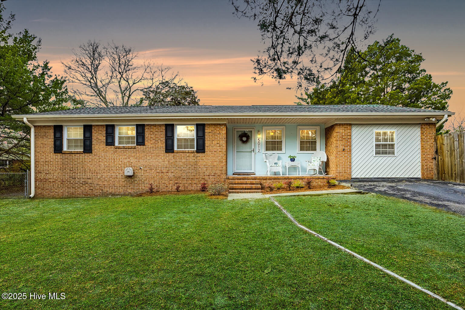 5012 Ilex Drive Property Photo