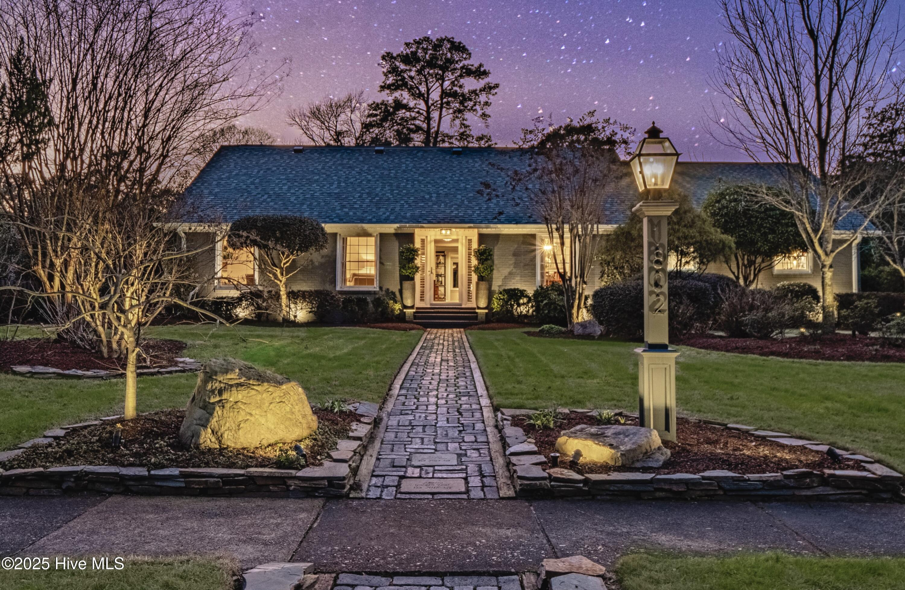 1802 Hawthorne Road Property Photo