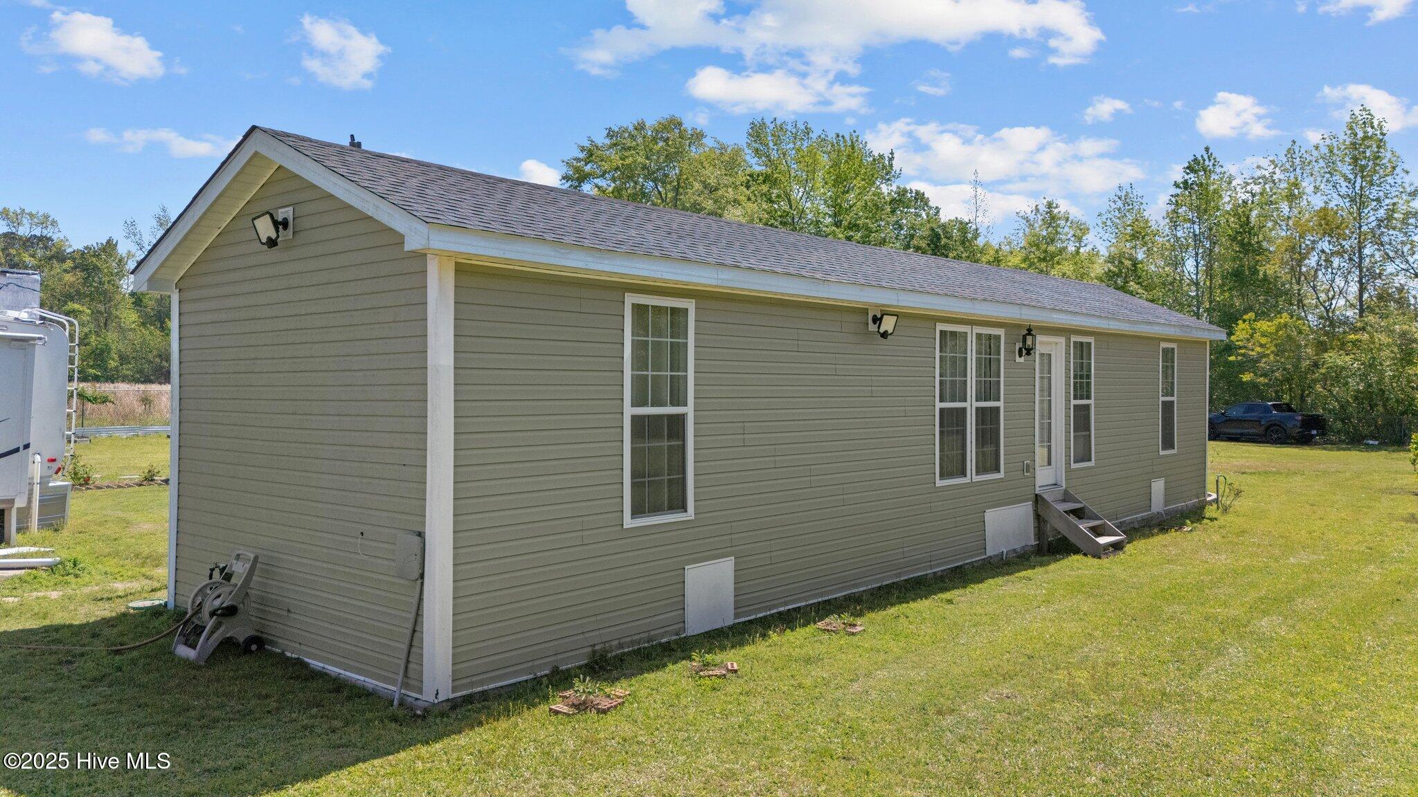 12021 Swamp Fox Highway Property Photo 3