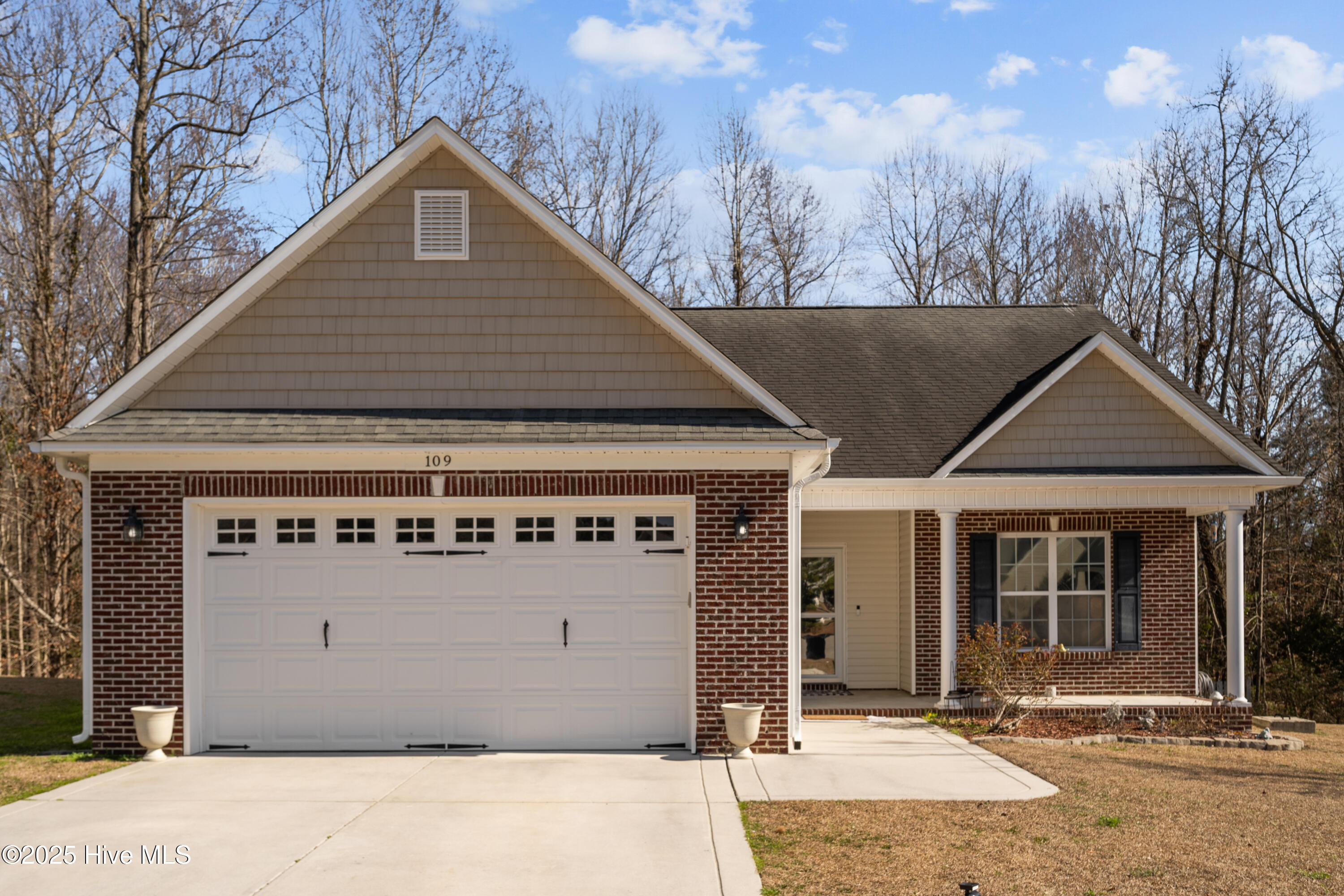 109 Foxberry Place Property Photo
