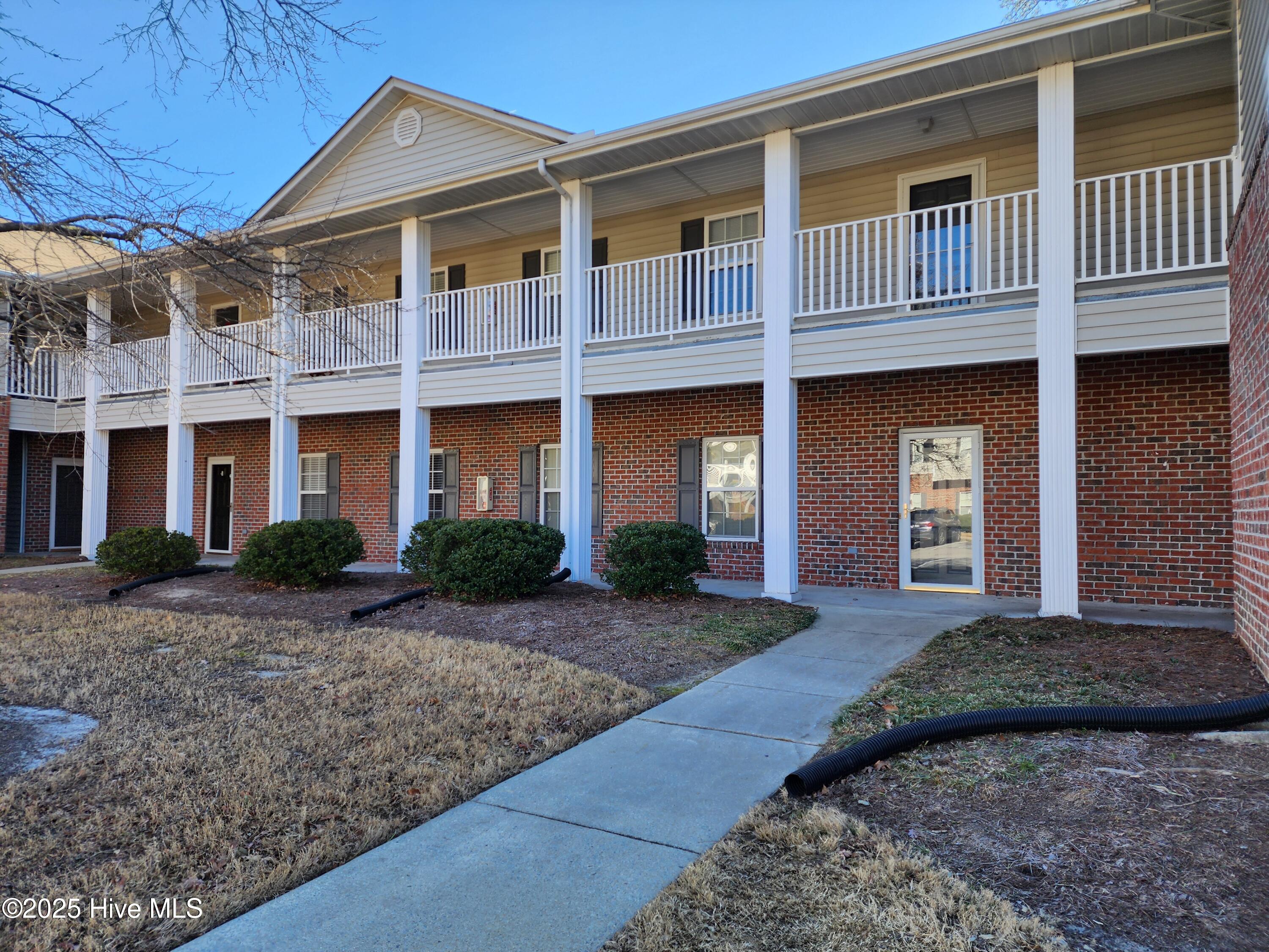 2227 Locksley Woods Drive C Property Photo 1