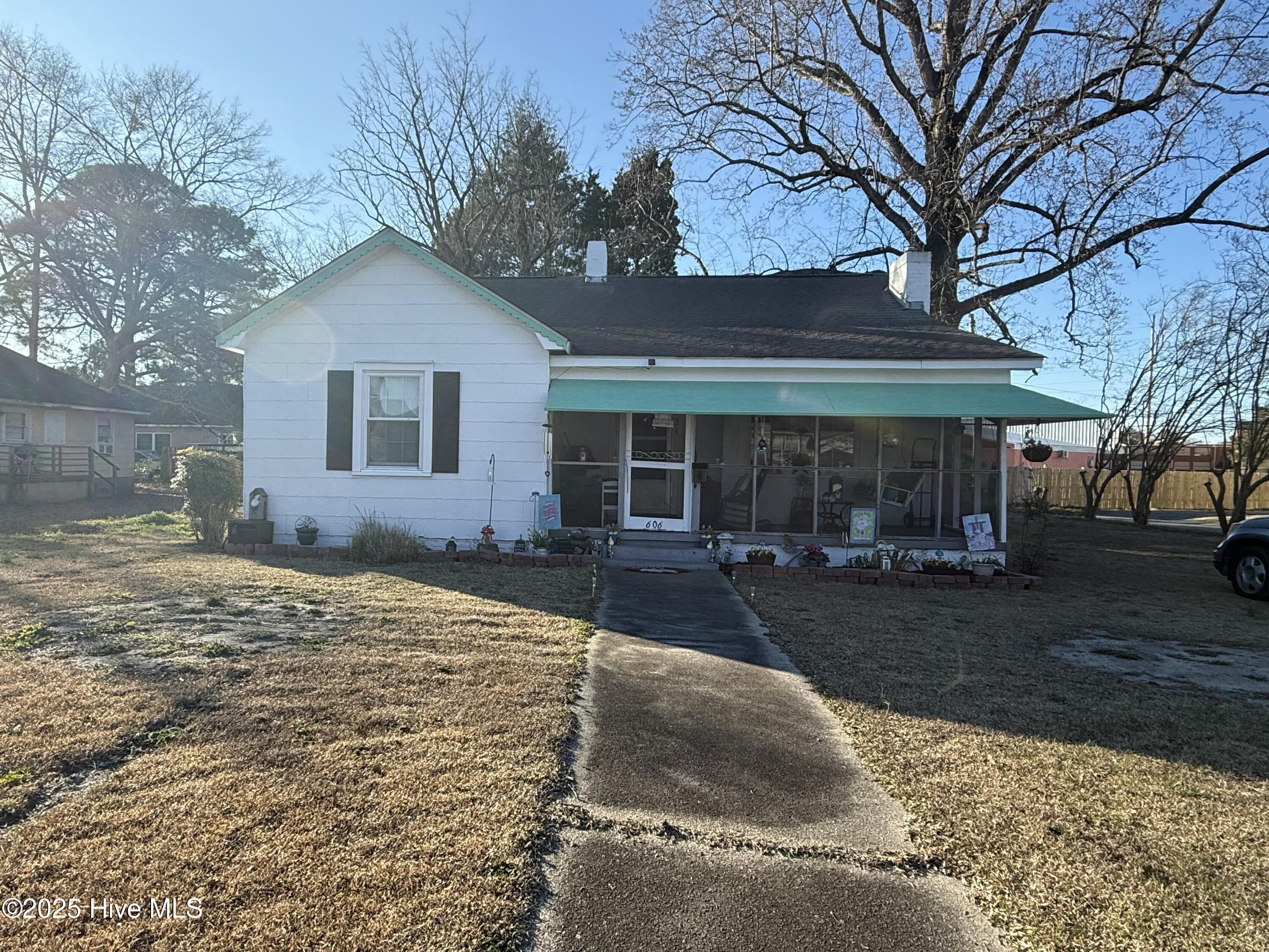 606 N Mcnair Street Property Photo