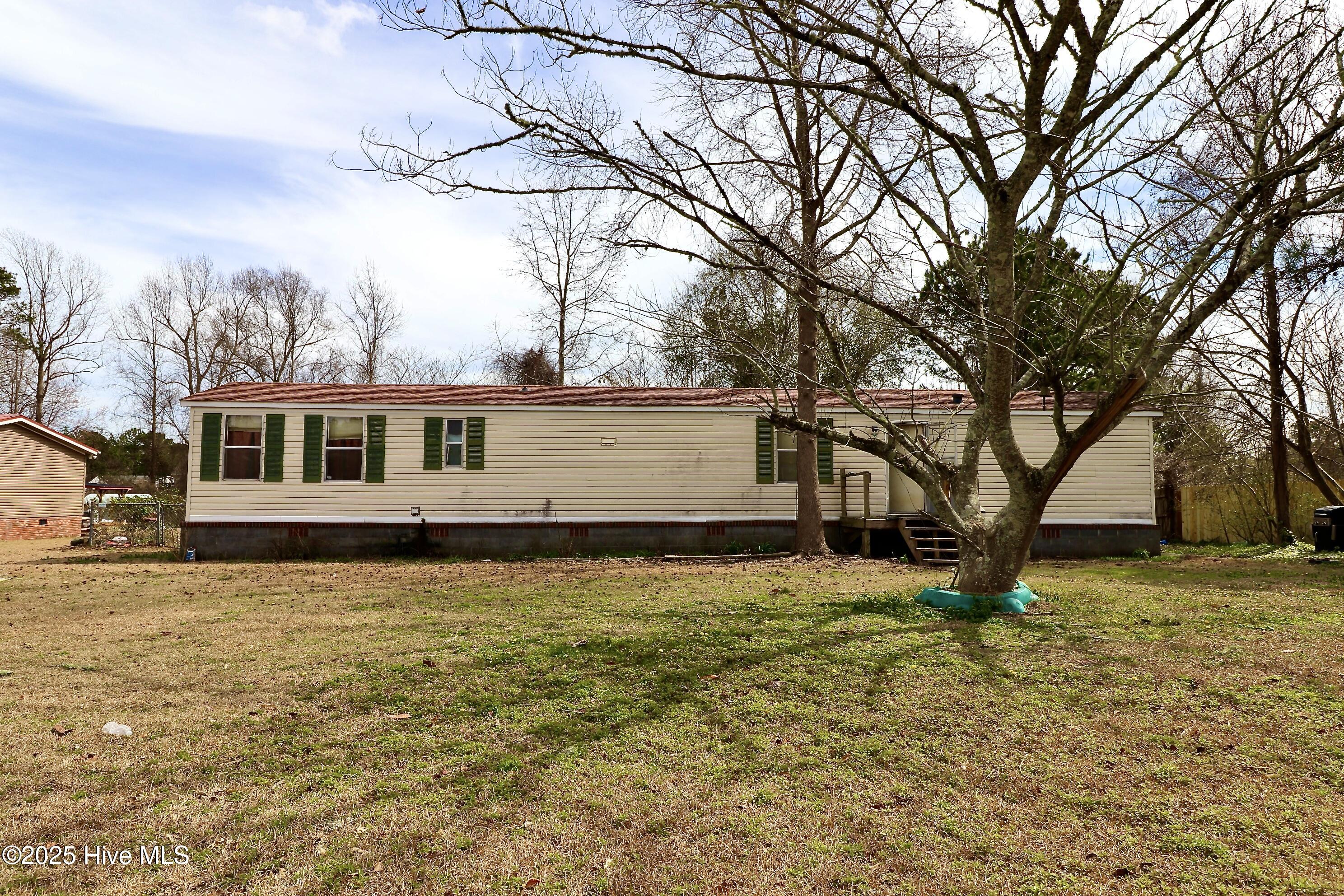 117 Windward Drive Property Photo