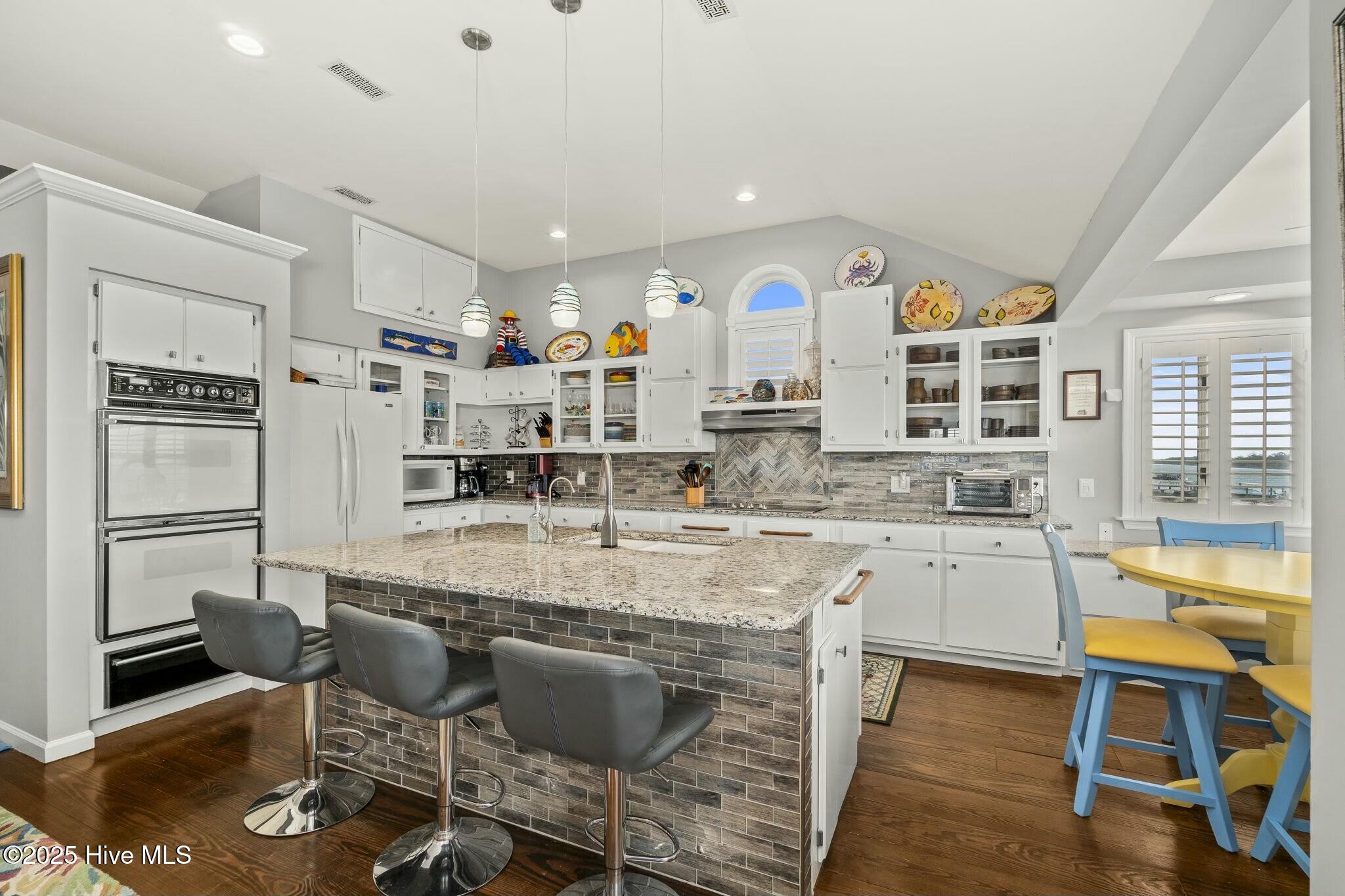 1707 Front Street Property Photo 13