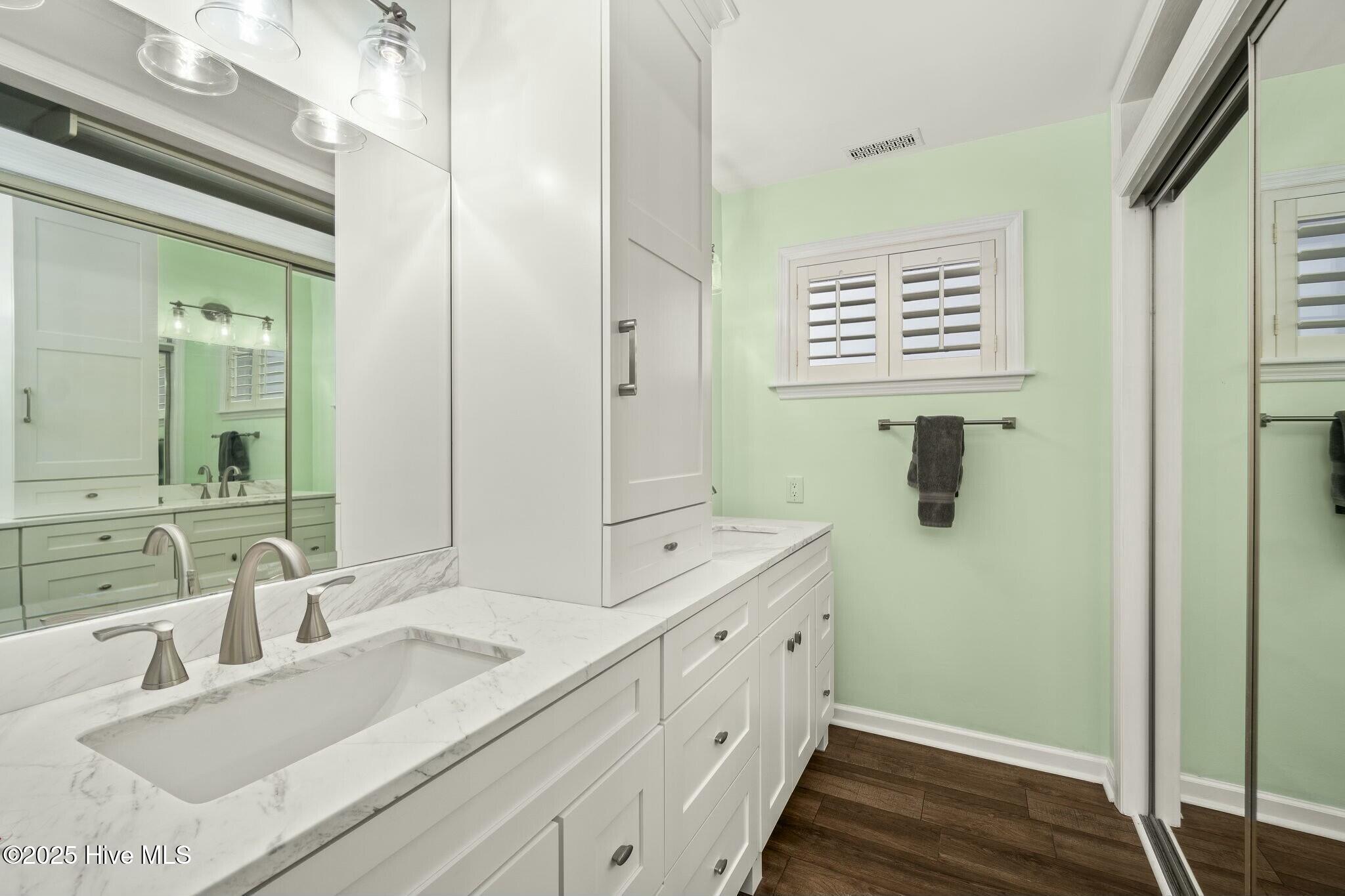 1707 Front Street Property Photo 24