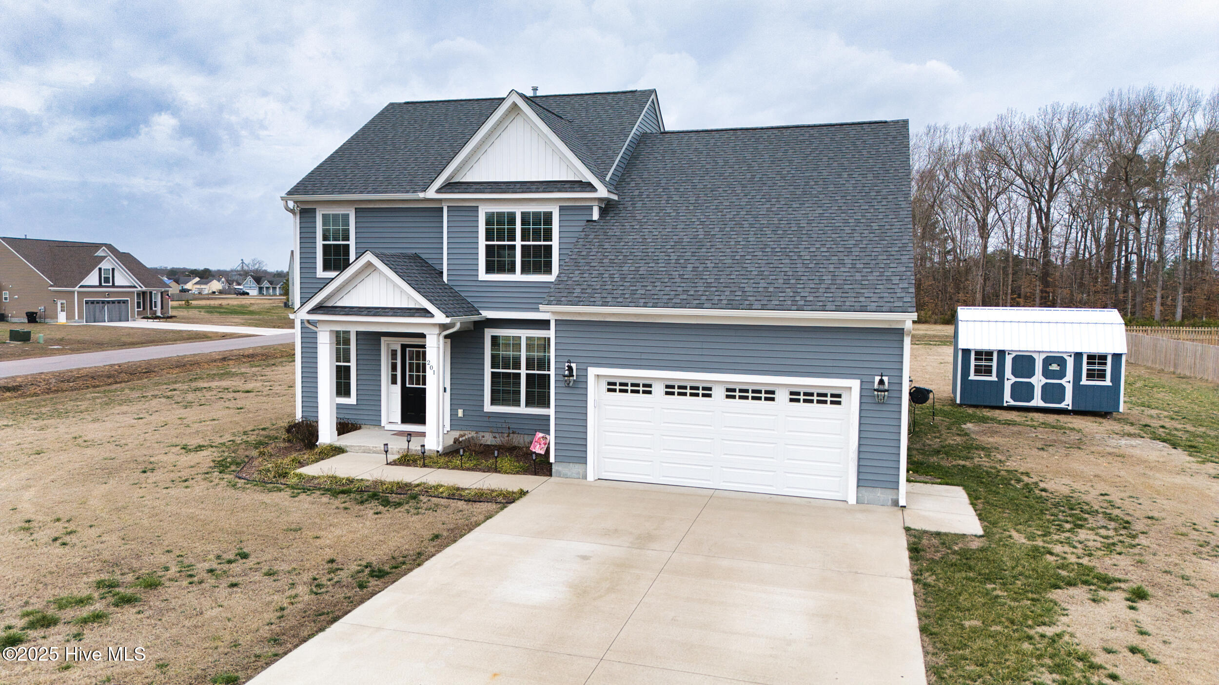201 Victoria Lane Property Photo