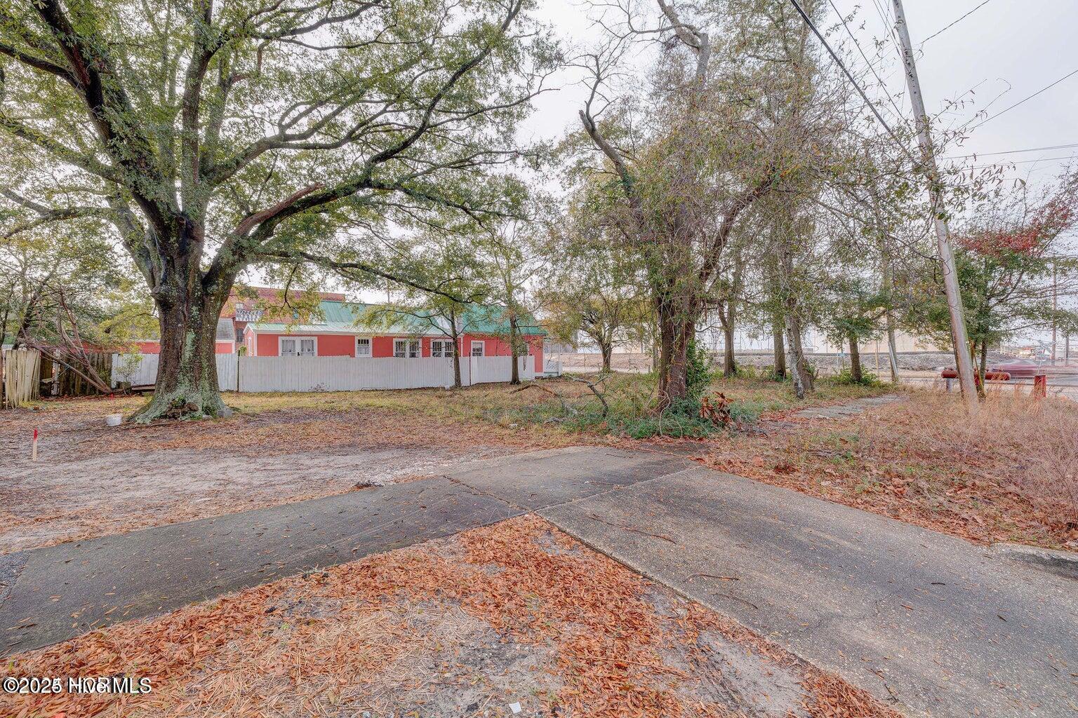 102 & 104 Meares Street Property Photo