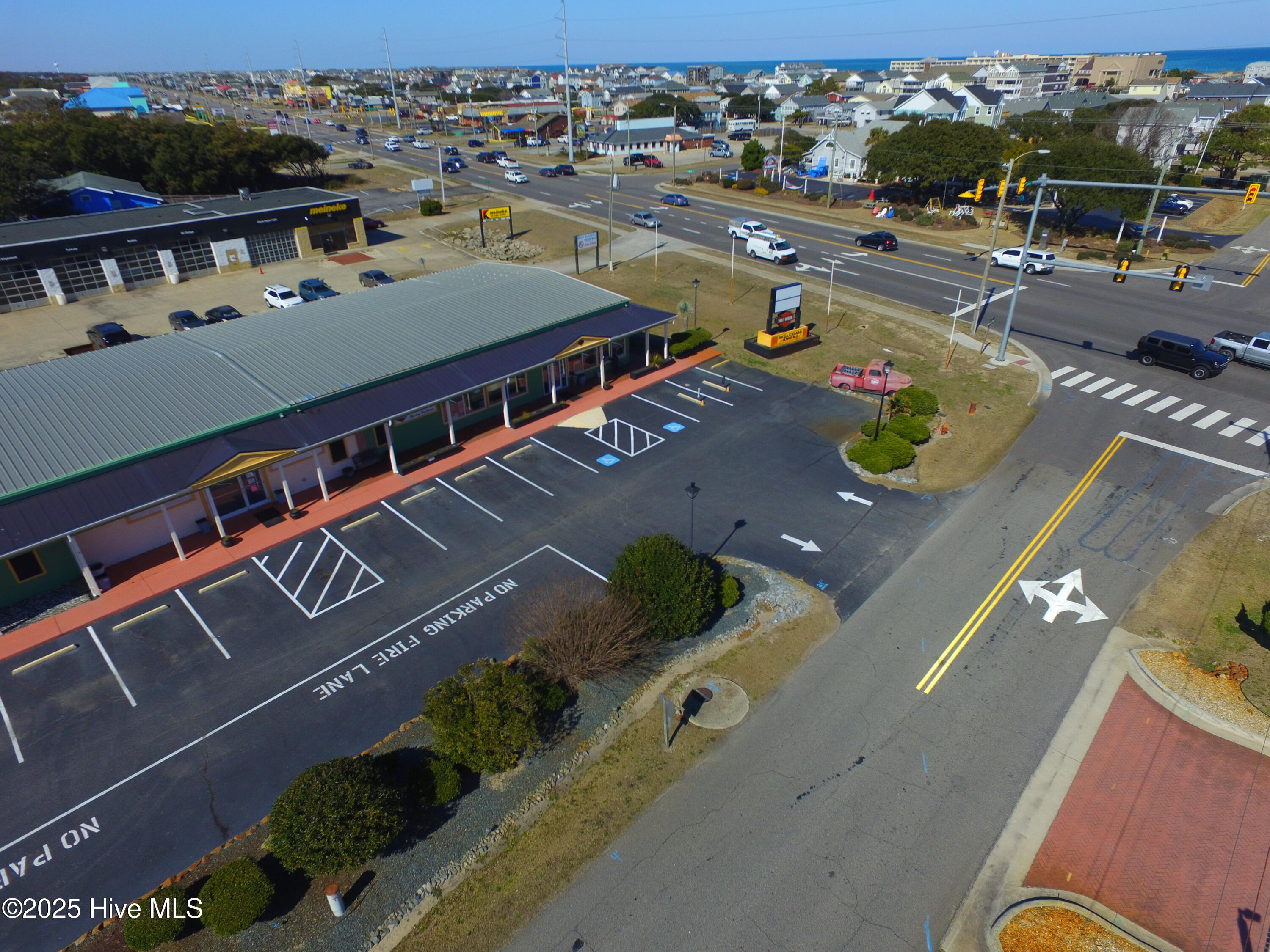 1808 S Croatan Highway Property Photo 43