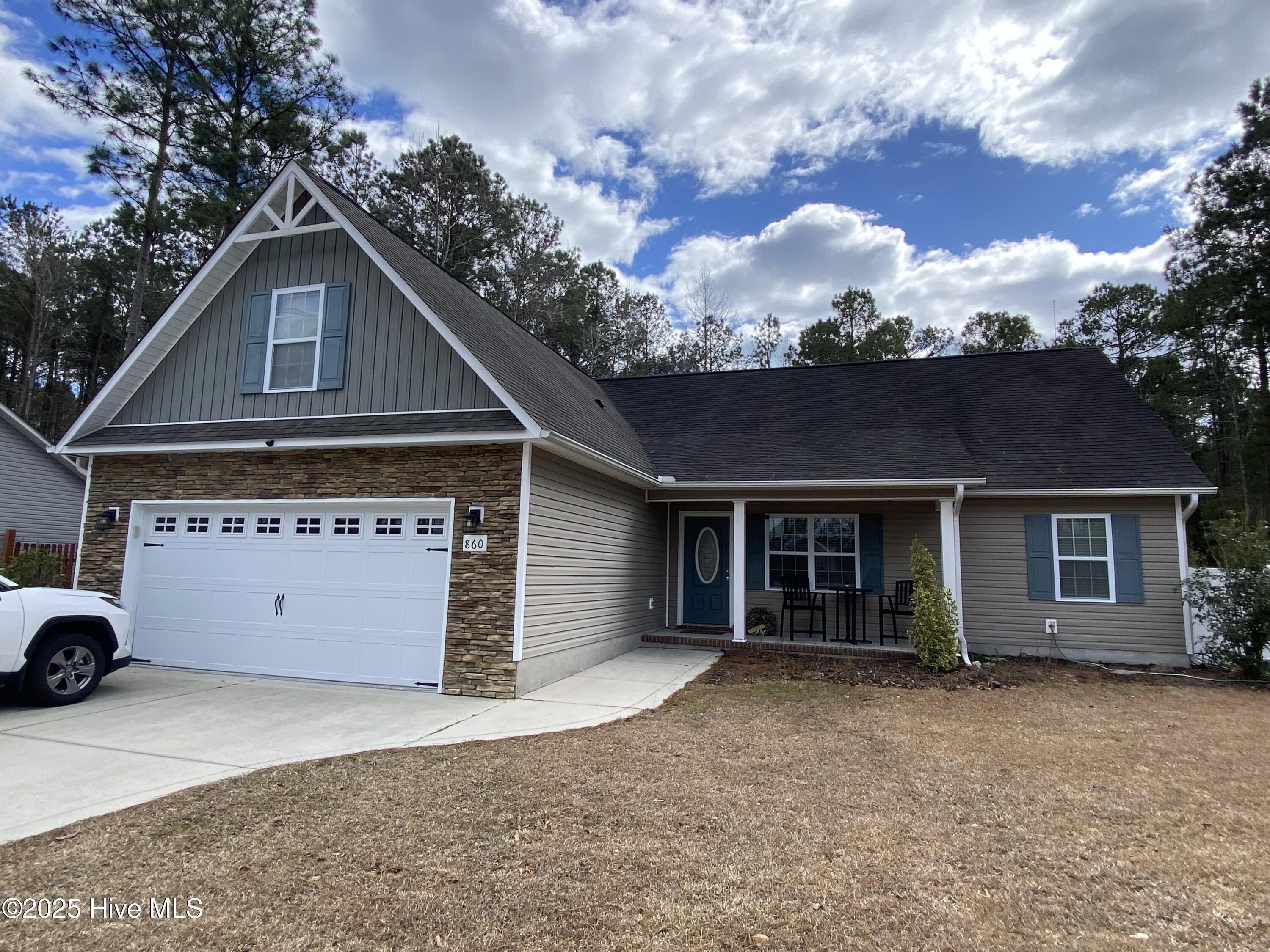 860 Old Folkstone Road Property Photo