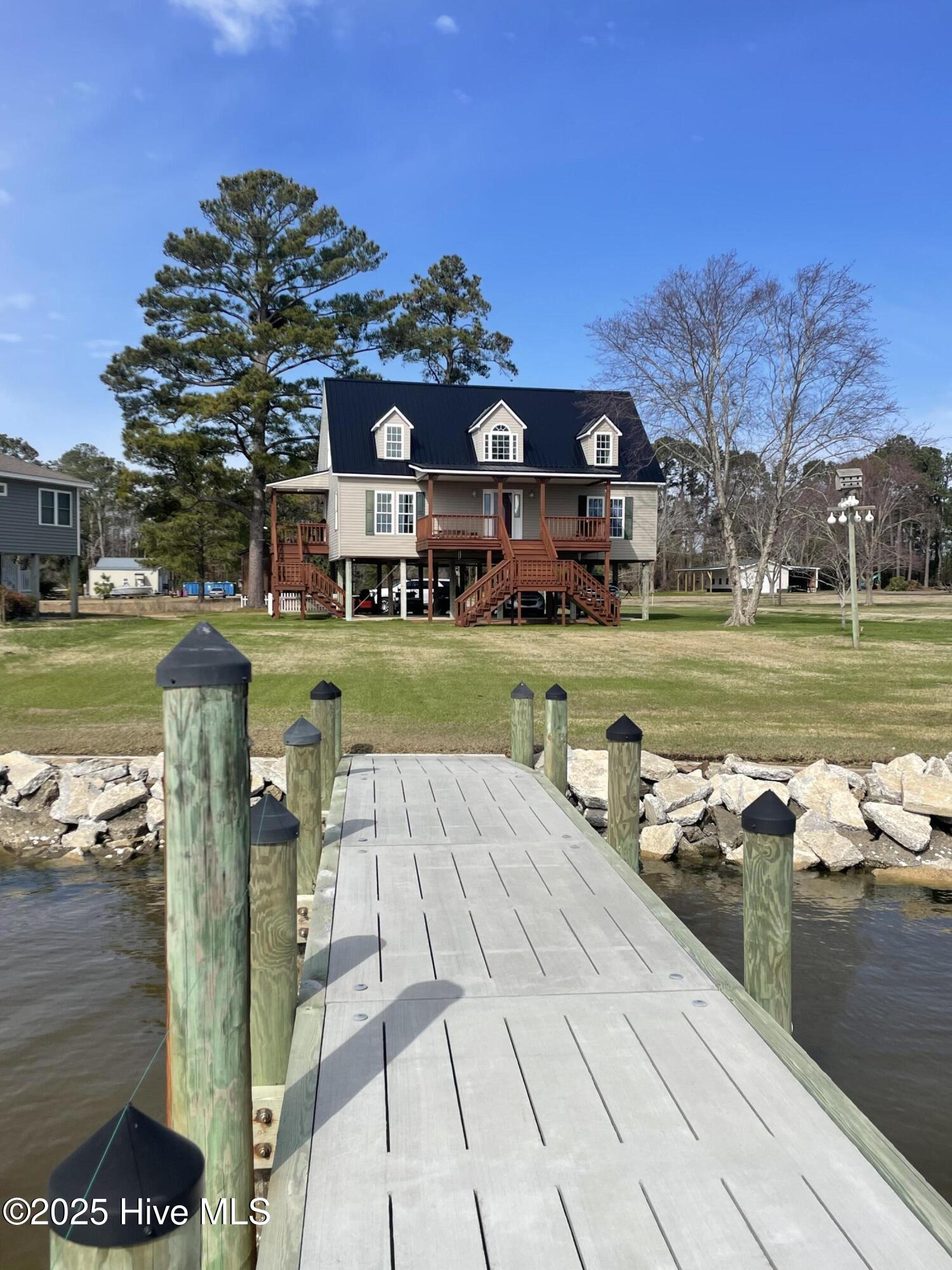 386 Sparrow Avenue Property Photo
